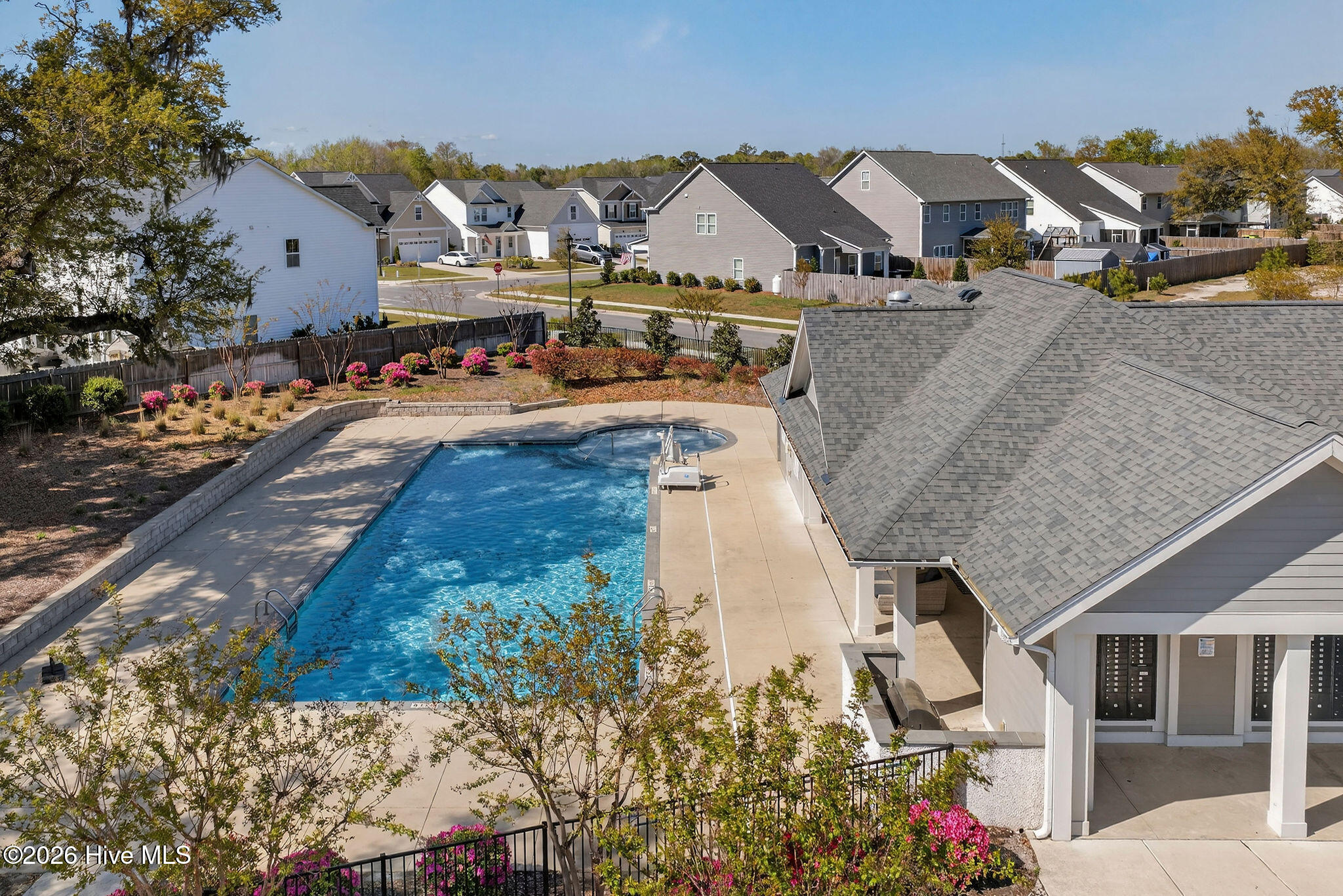 100564802 | Photo 67