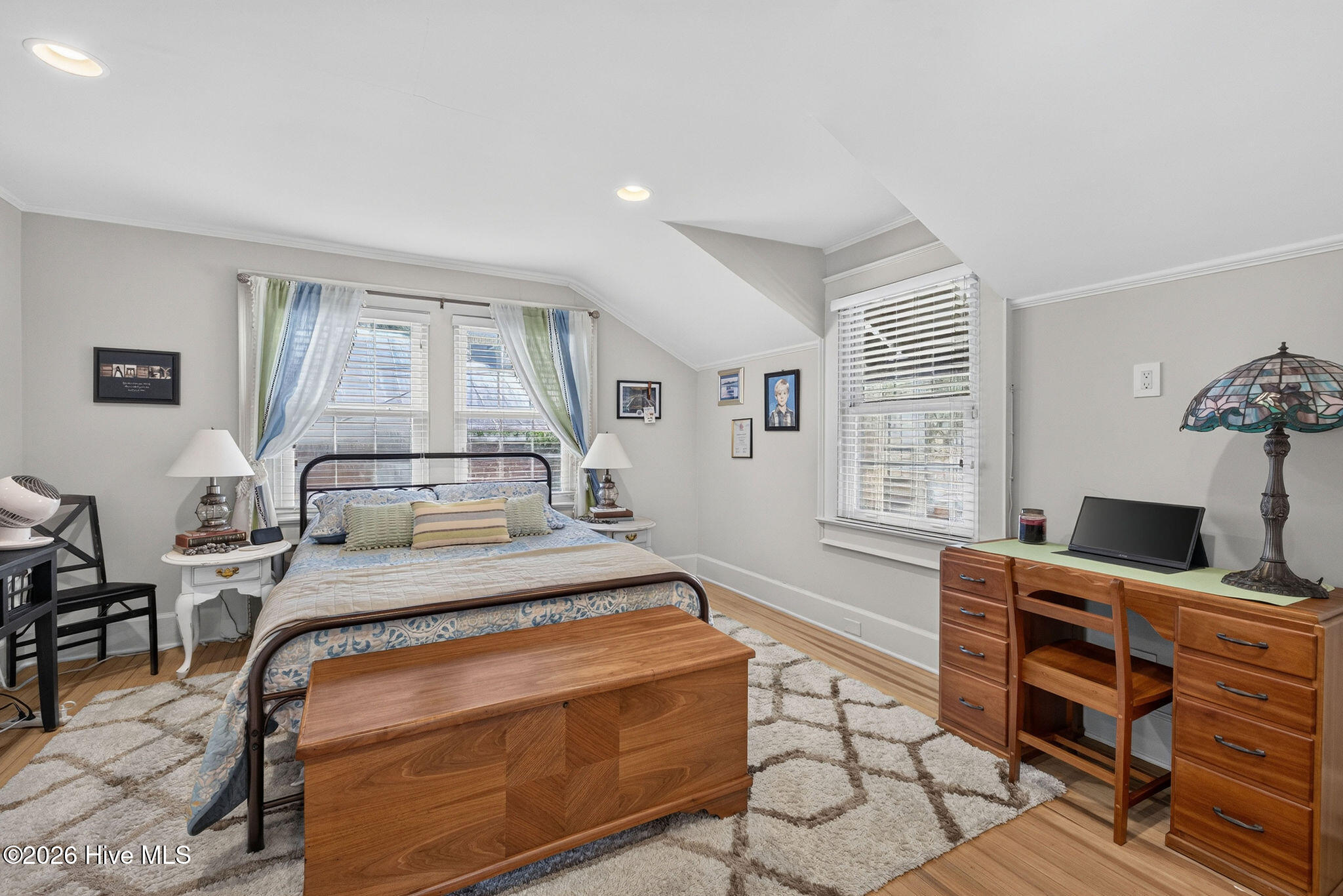 Spacious bedroom 2