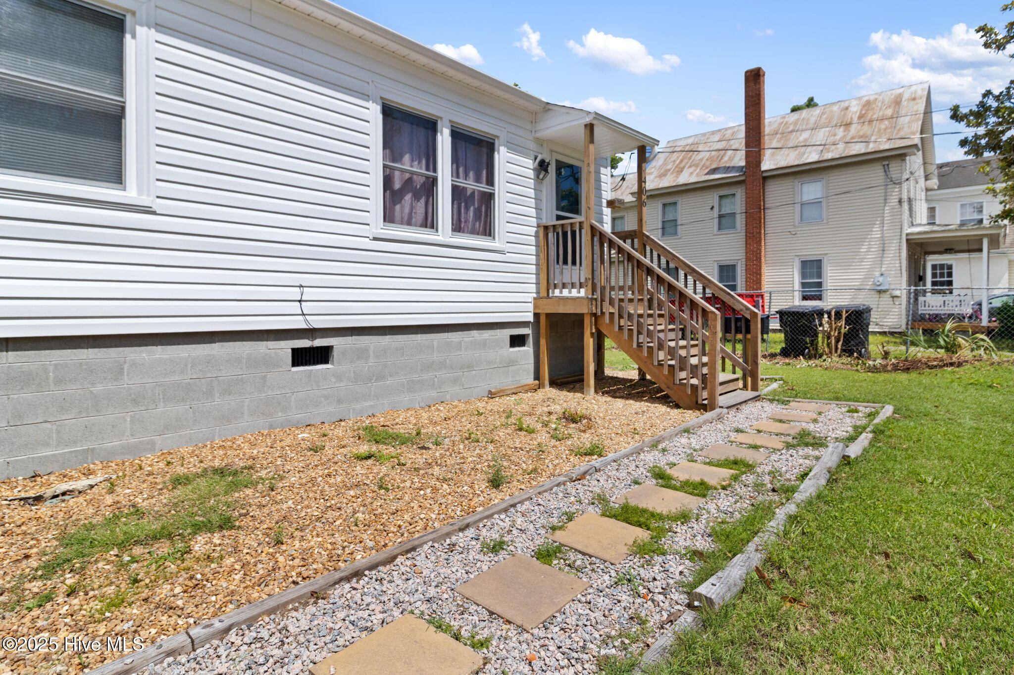 Homes for sale in Elizabeth City, NC | 406 Walnut St, Elizabeth City, NC 27909 | MLS# 100509539