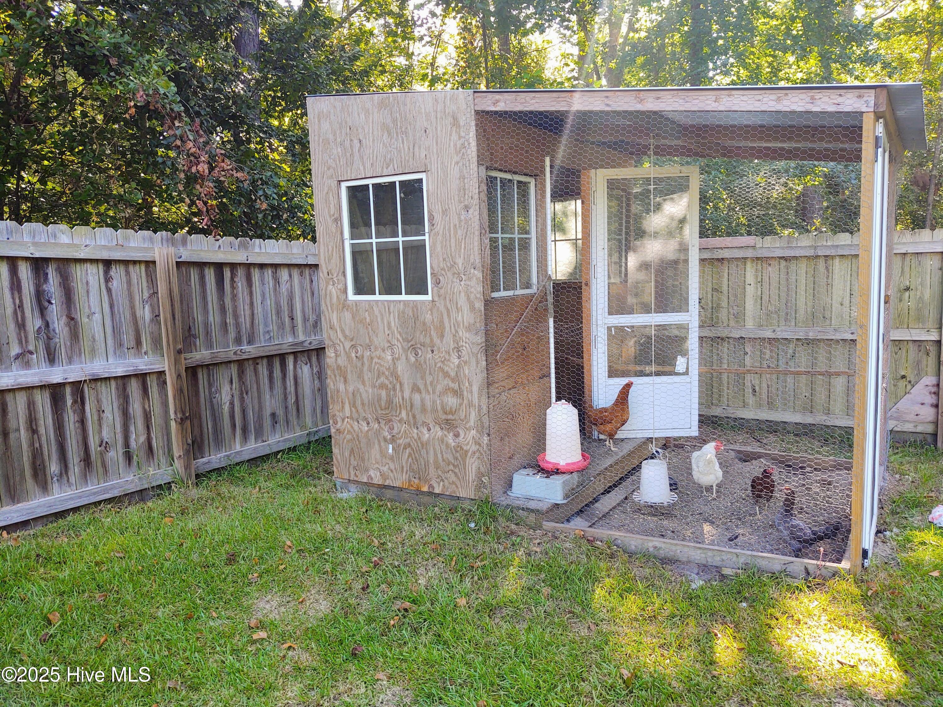 100551344 | Photo 42