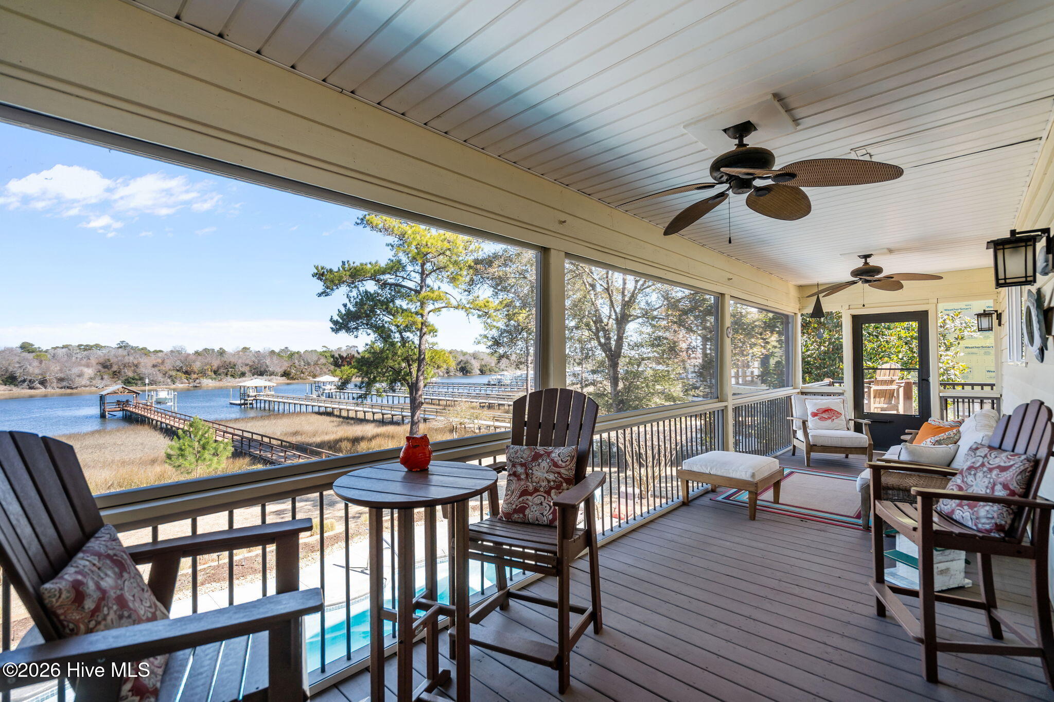 100555444 | Photo 30