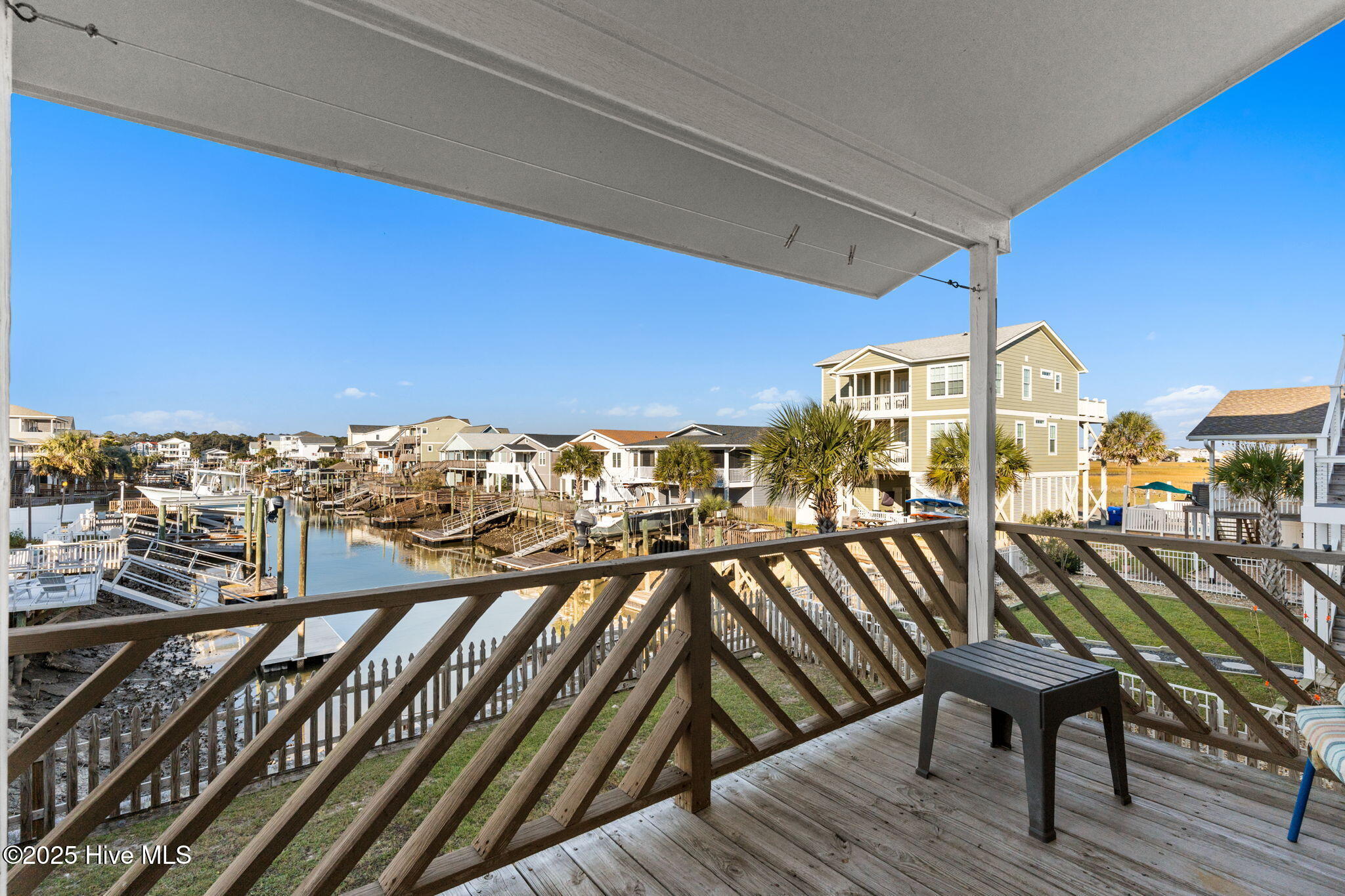 100540487 | Photo 14