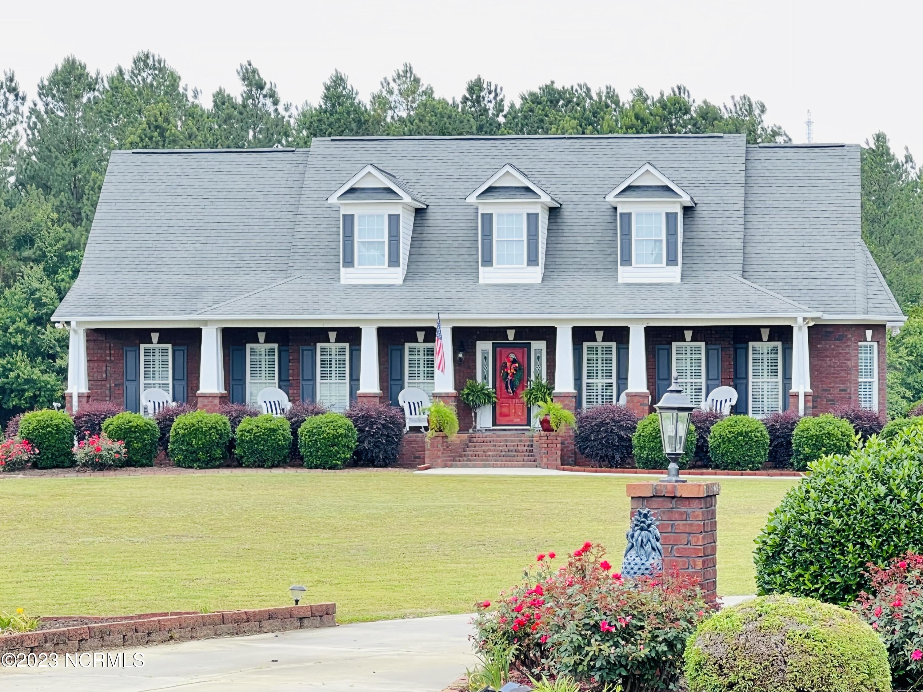 300 Timberwood Lane, Clinton, NC 28328 Listing Photo  1