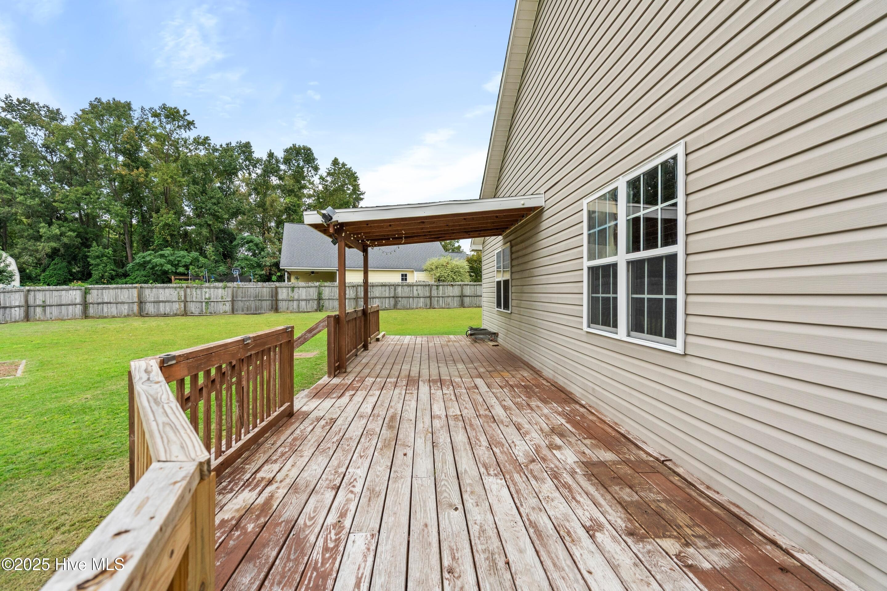 100530465 | Photo 41