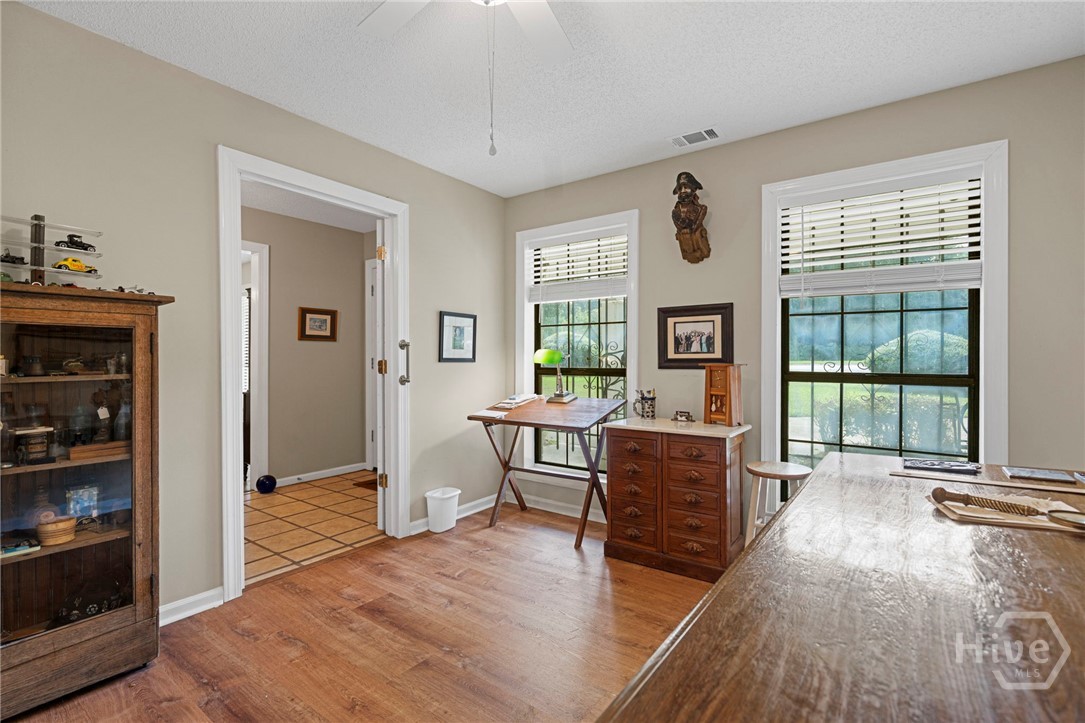 4th bedroom/office