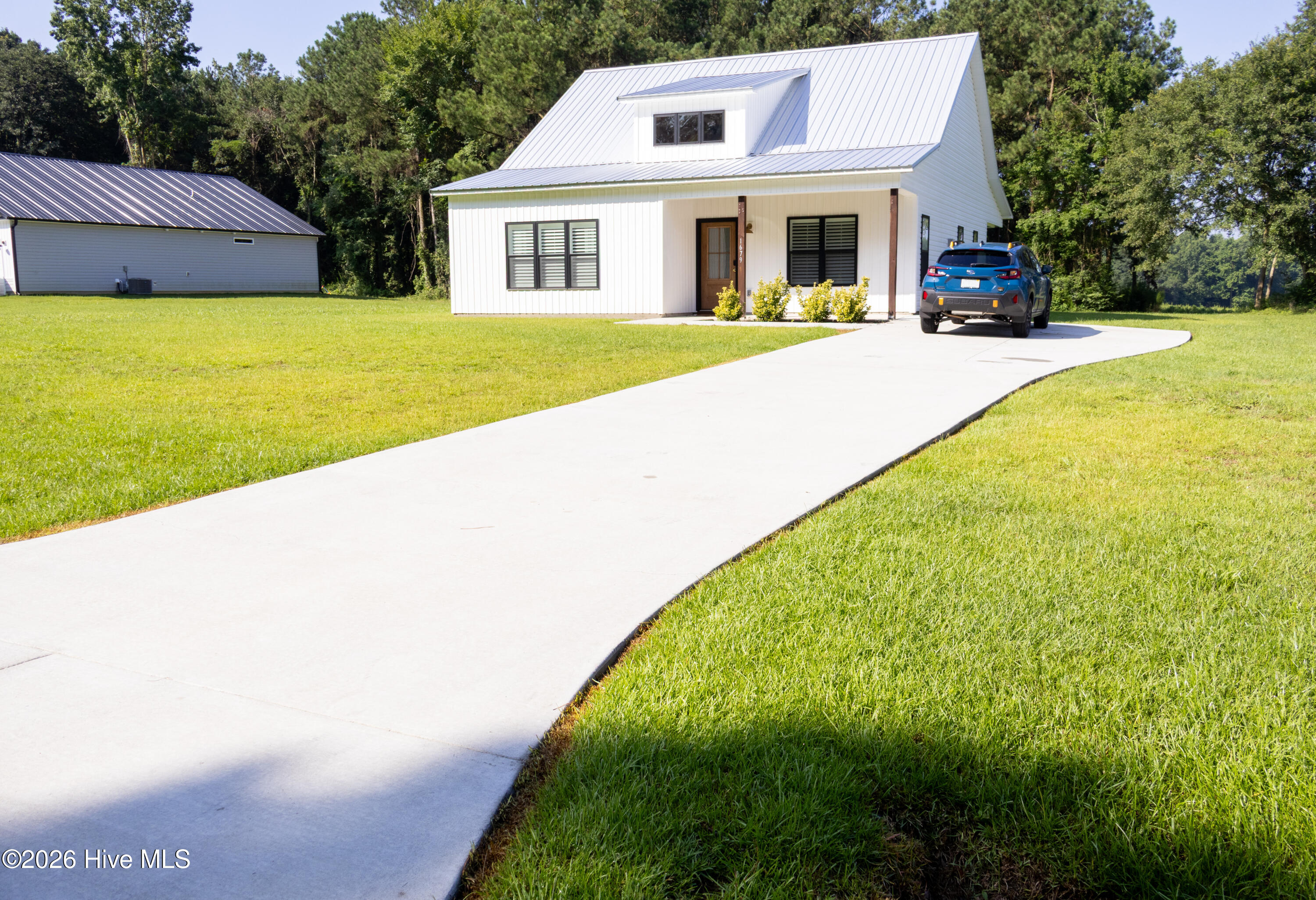 1679 N Nc 111, Pink Hill, NC 28572 – photo 2: Front Yard