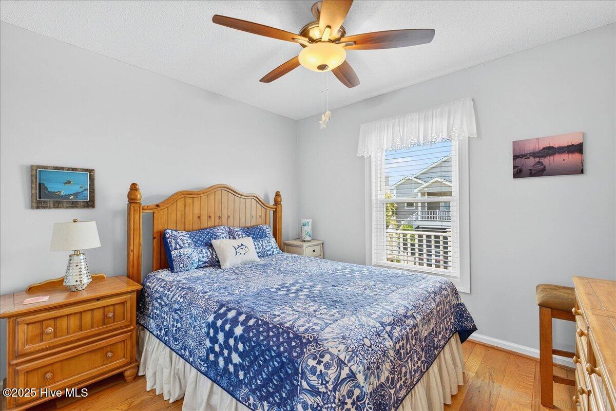 100515123 | Photo 40