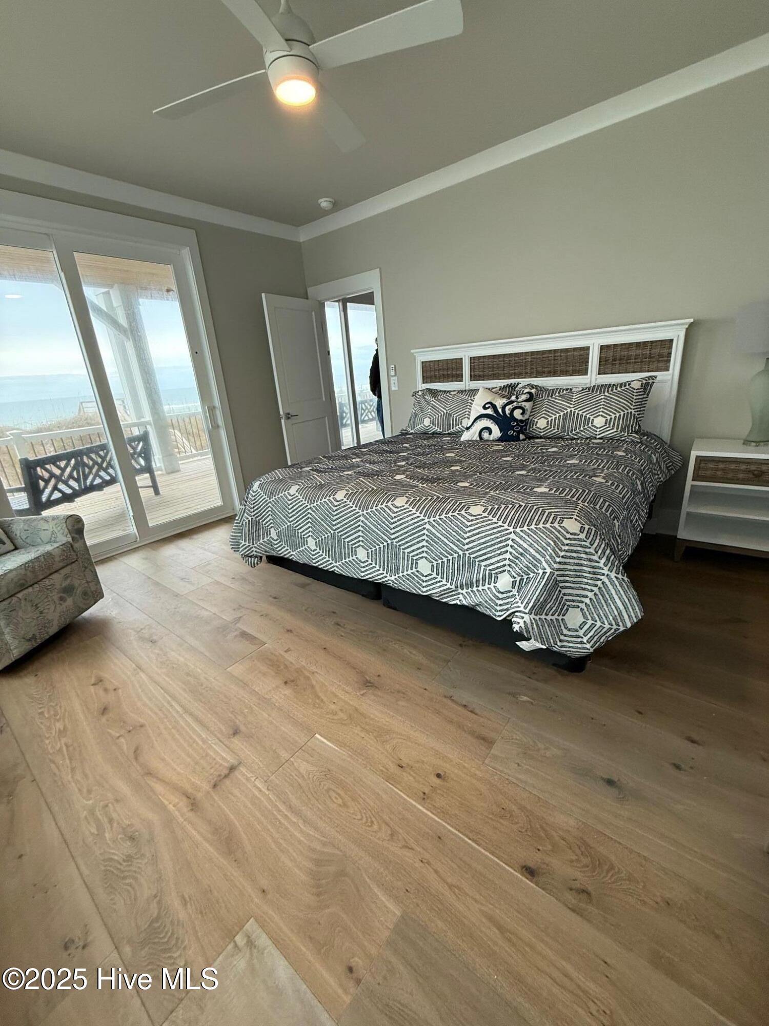 100498103 | Photo 55