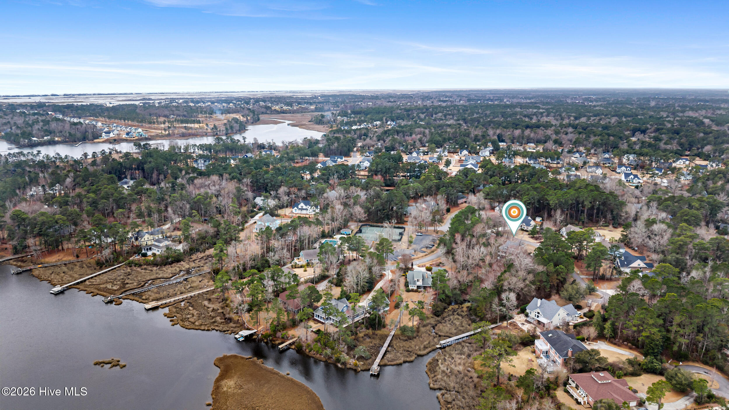 100558084 | Photo 63