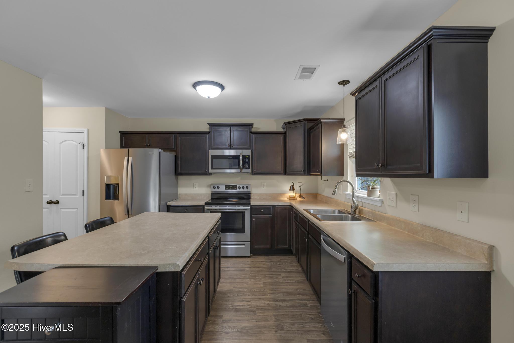 203 Pegasus Place S, Jacksonville, NC 28540 – photo 8: 425A3395