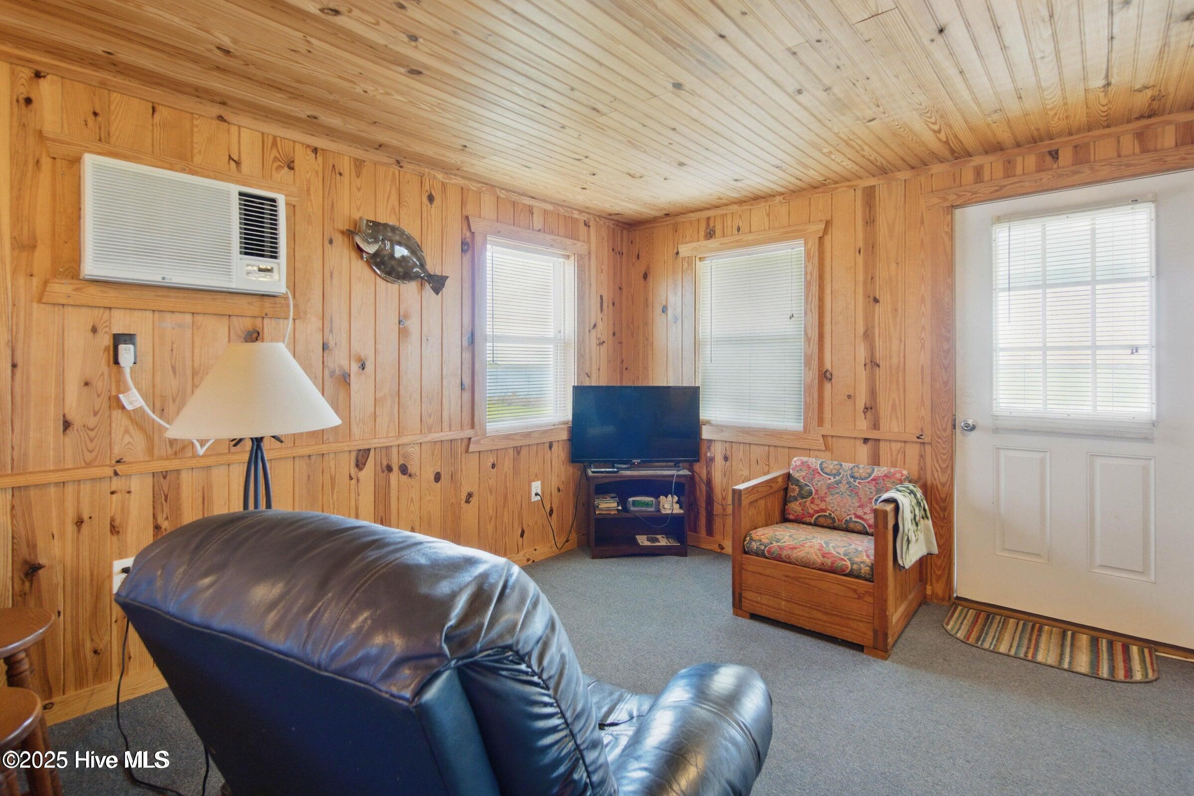 100516545 | Photo 14