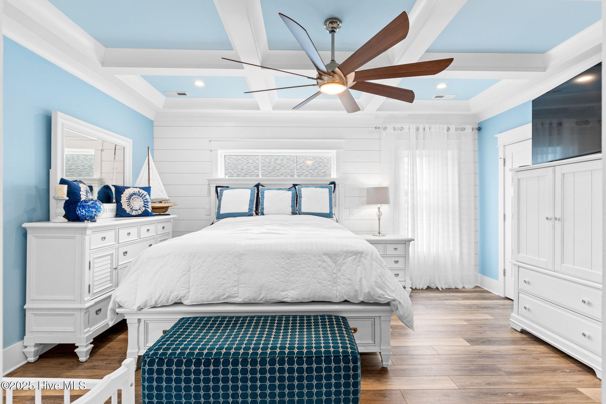 100543209 | Photo 27