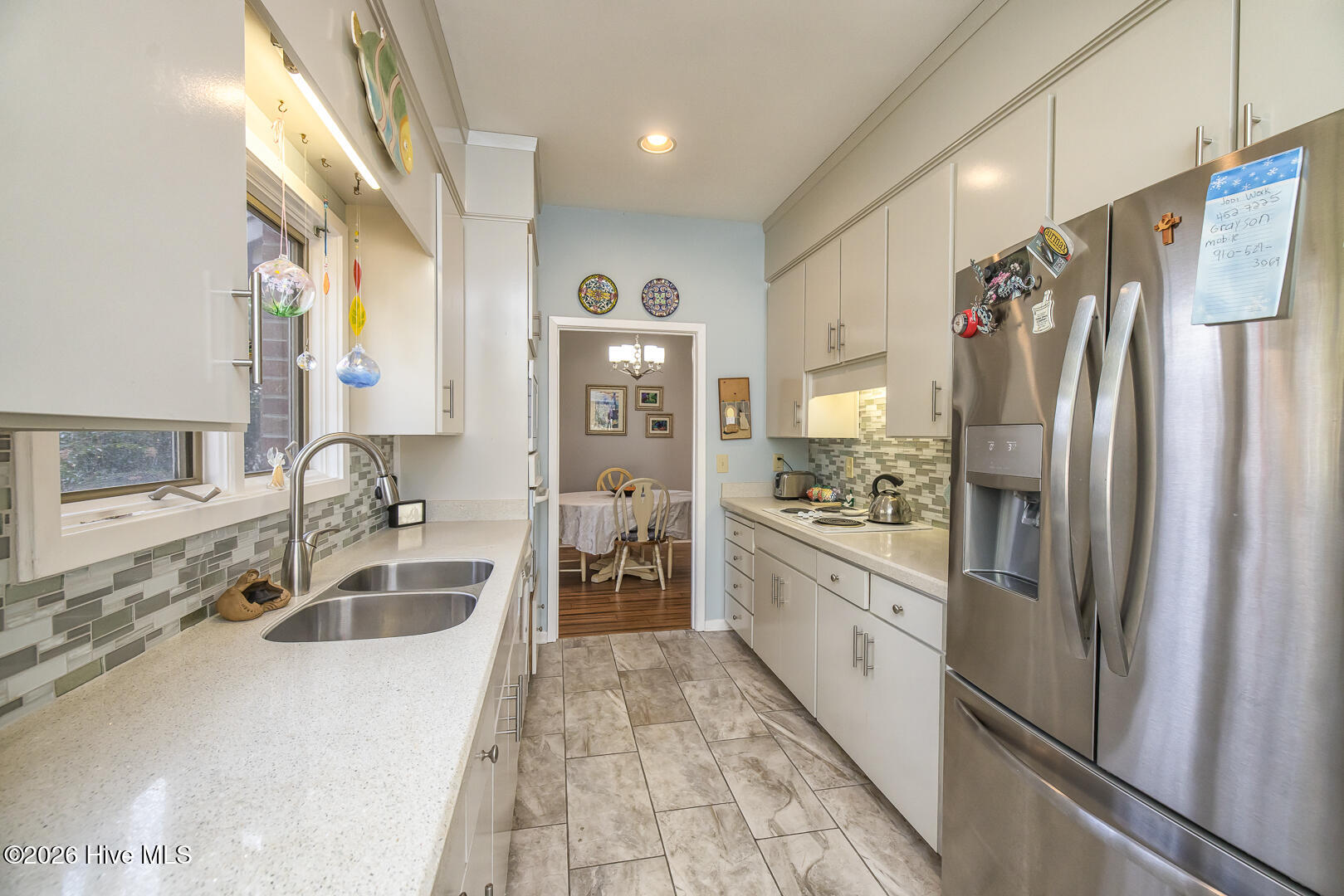 100549741 | Photo 14