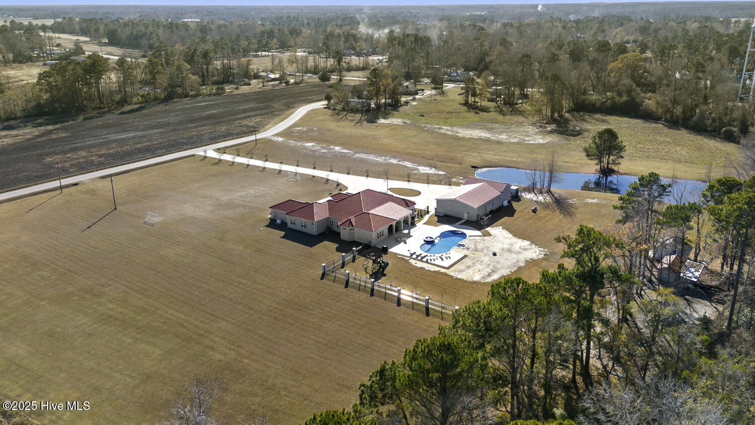 100546022 | Photo 88