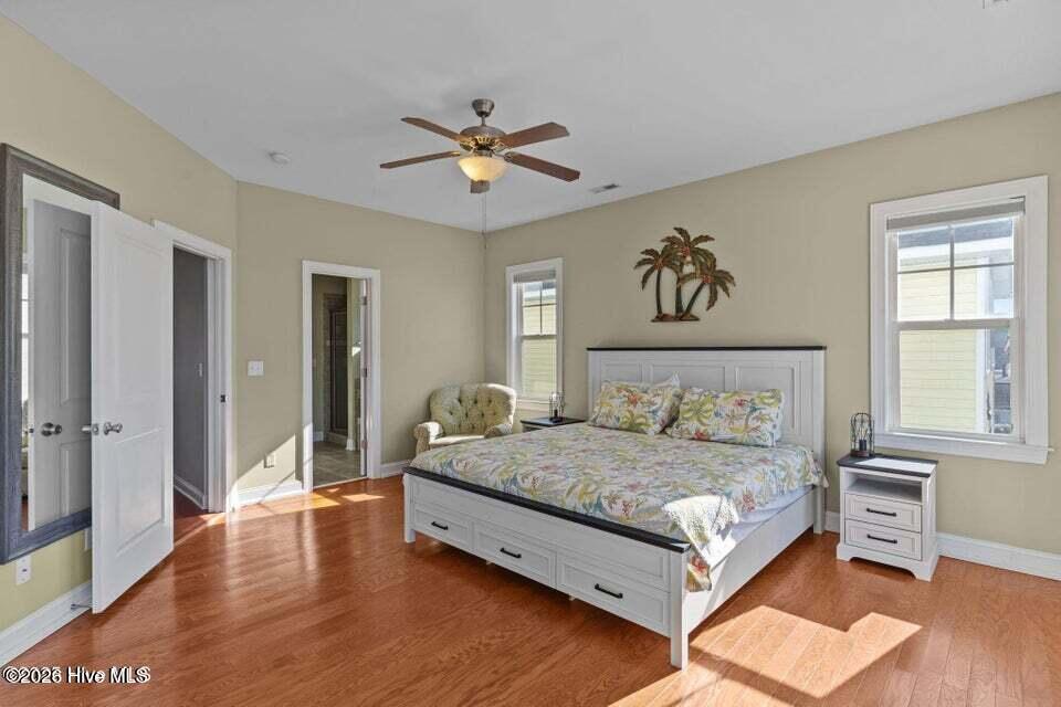 100570468 | Photo 23