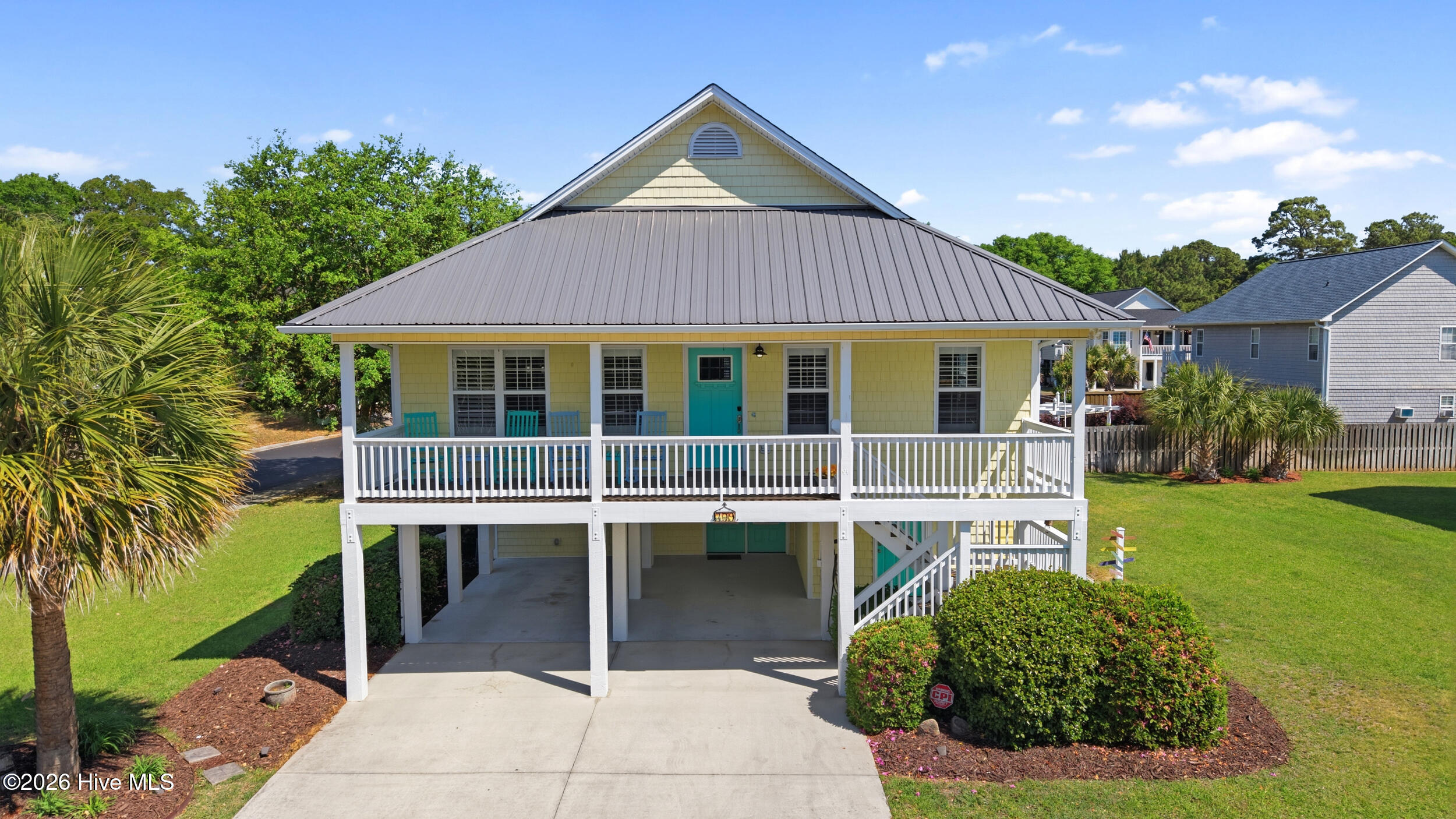 100567989 | Photo 55