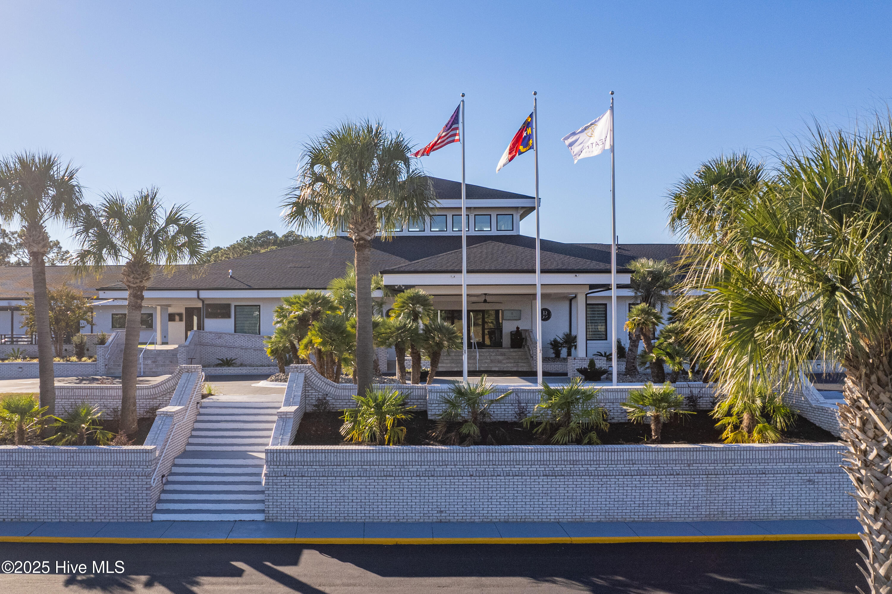 100544193 | Photo 49