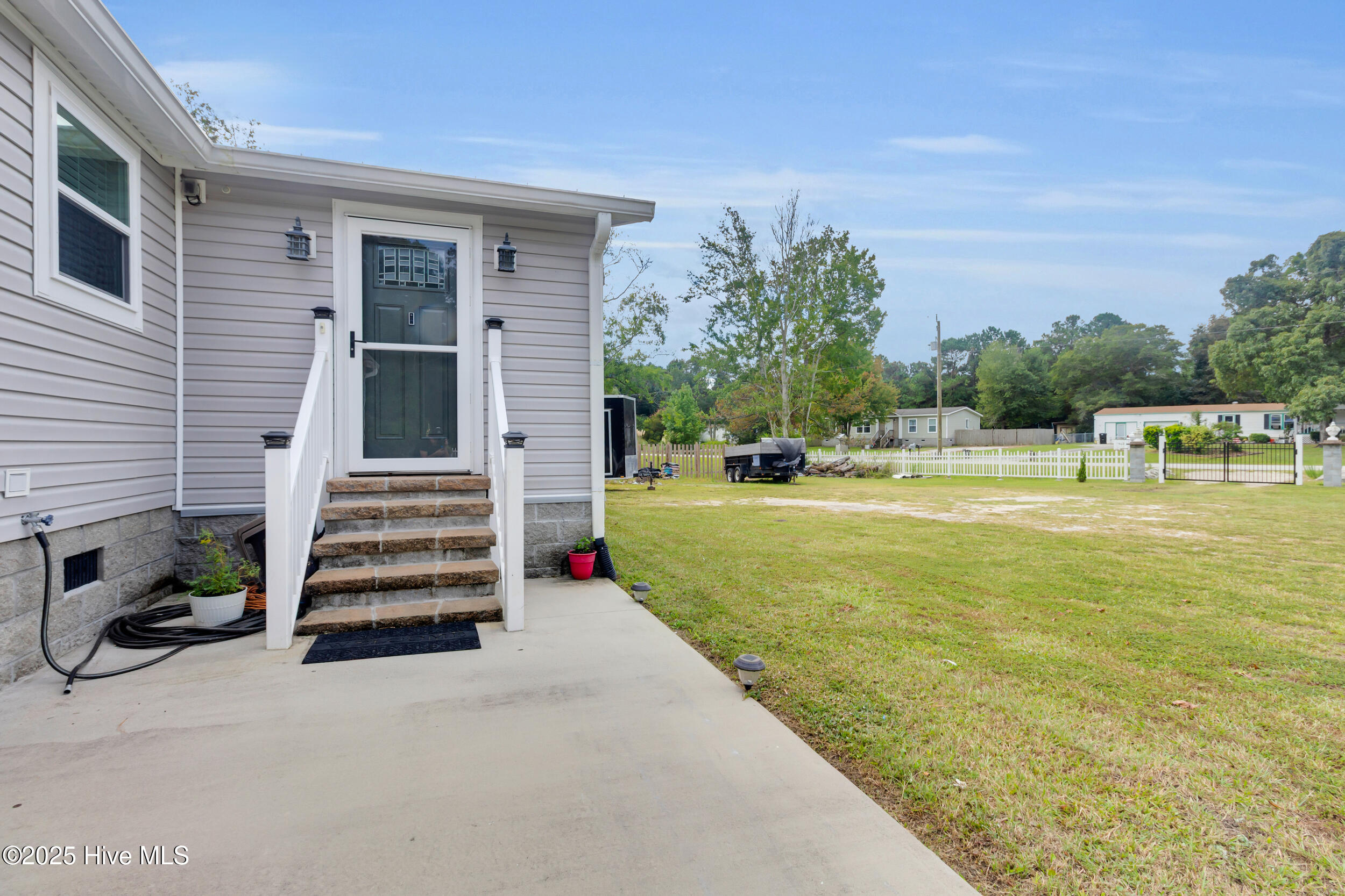 414 W Branch Drive, Newport, NC, 28570