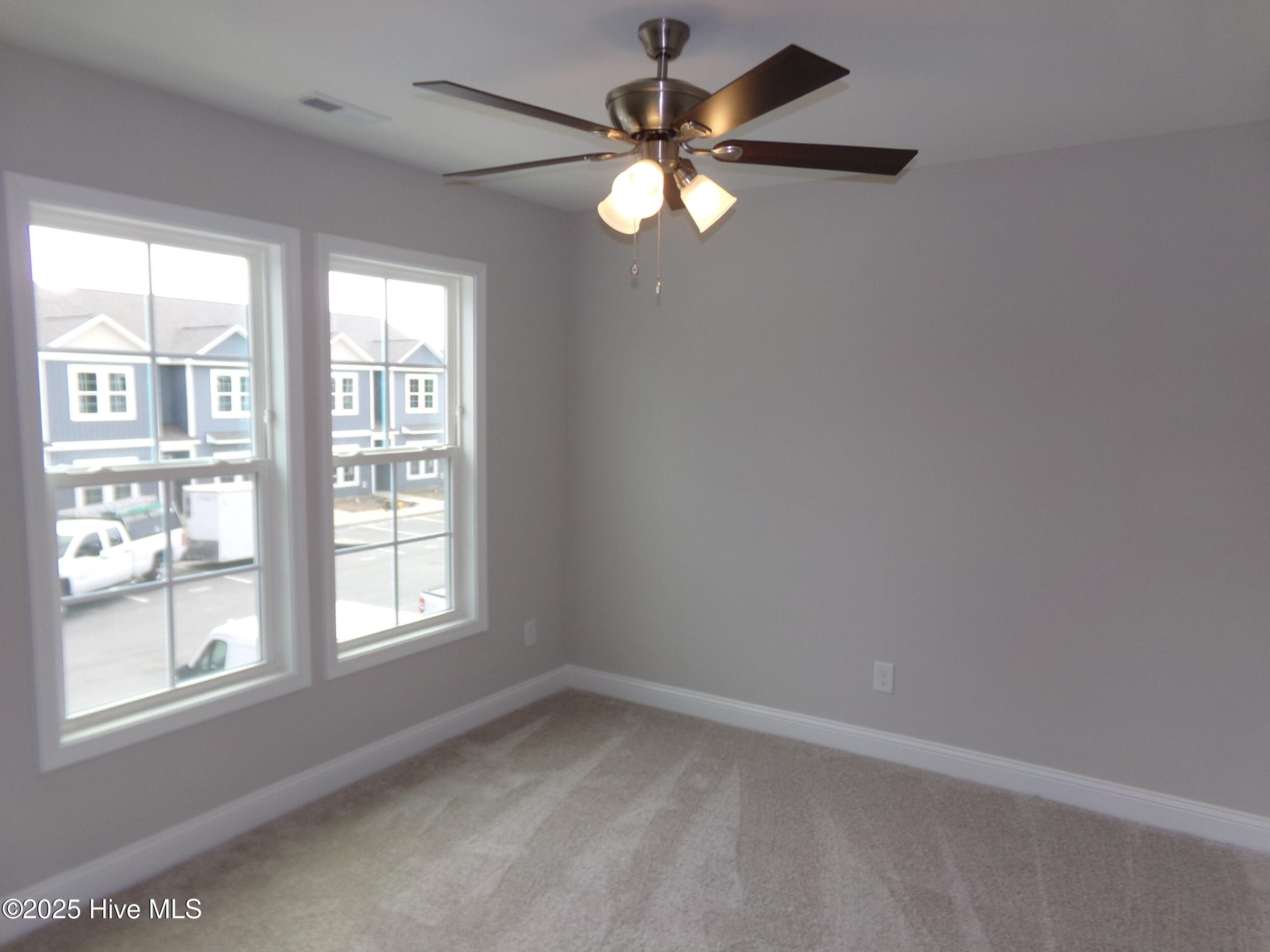 100538831 | Photo 10