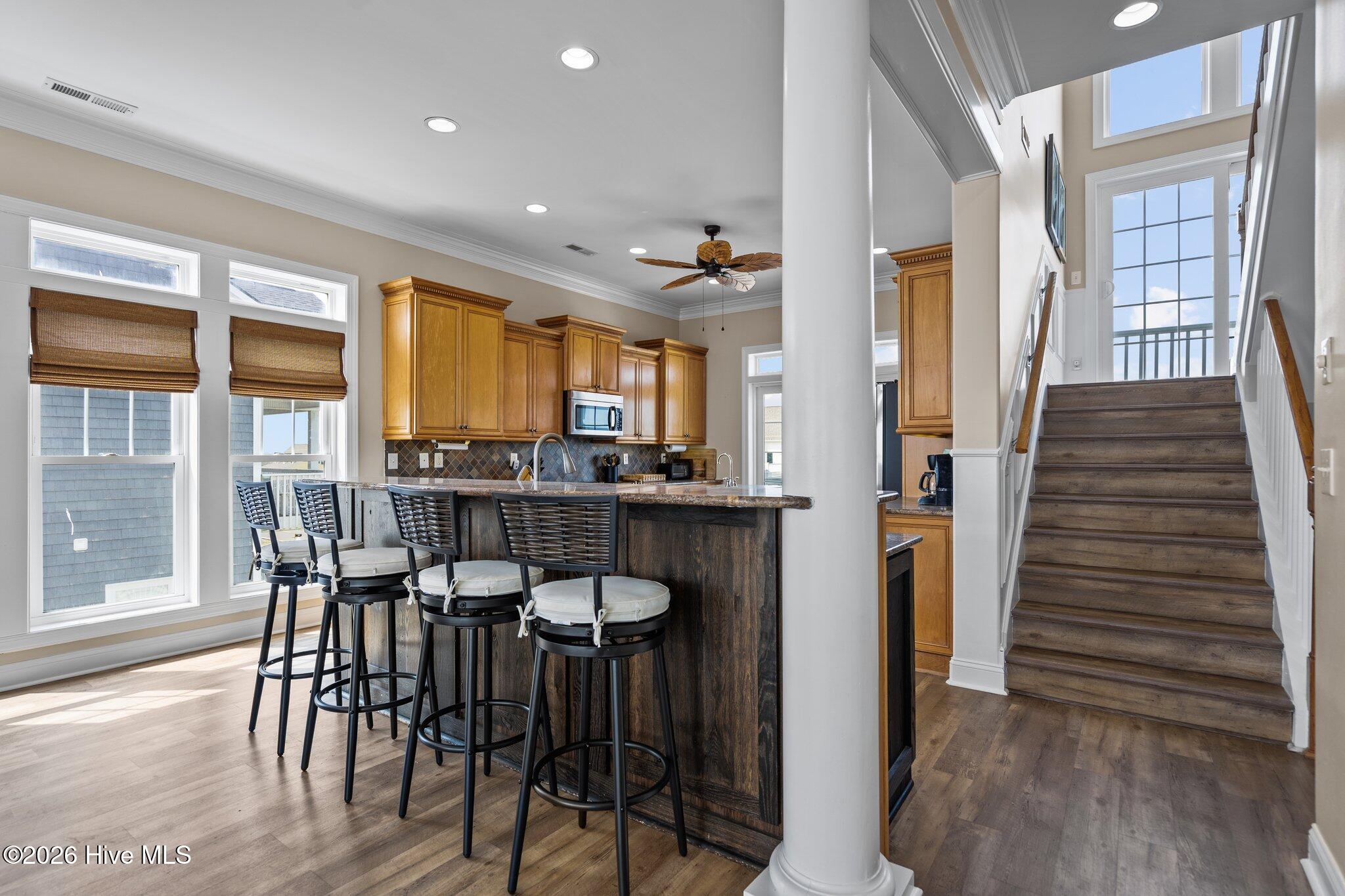 100562244 | Photo 26