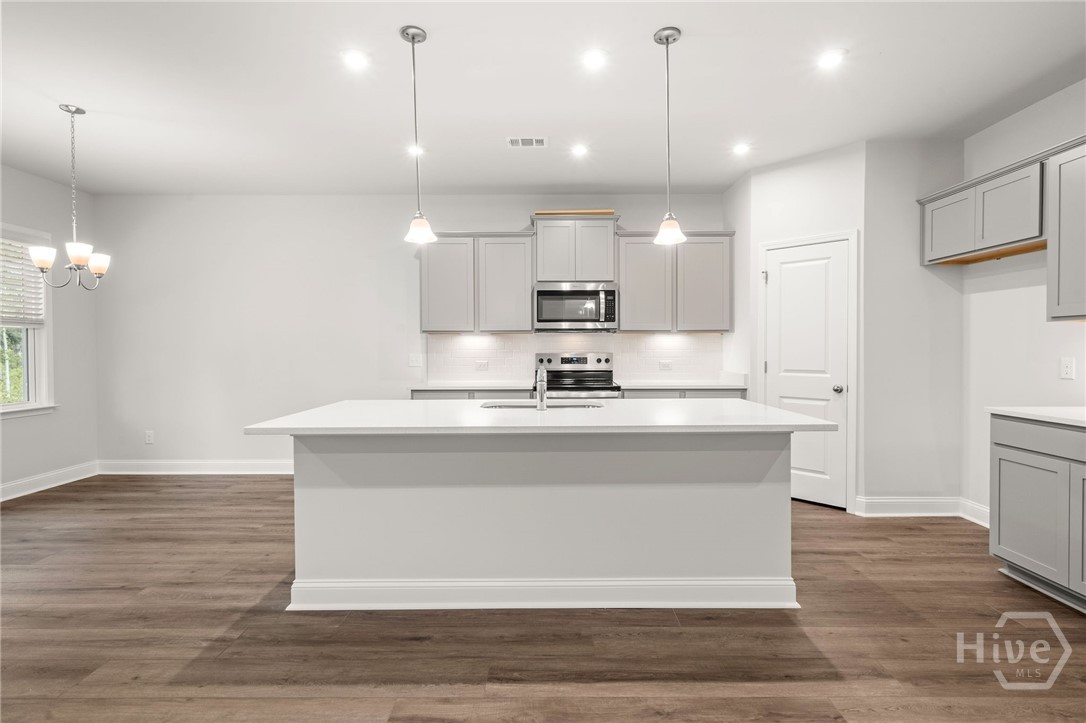 4th image of 238 Chatham Ln, Richmond Hill, GA 31324 | MLS# SA362229