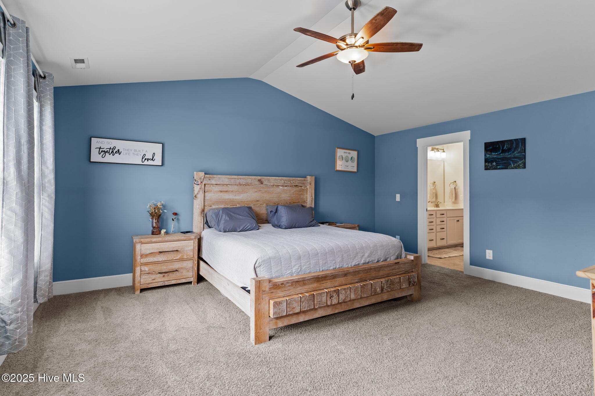 100528839 | Photo 27