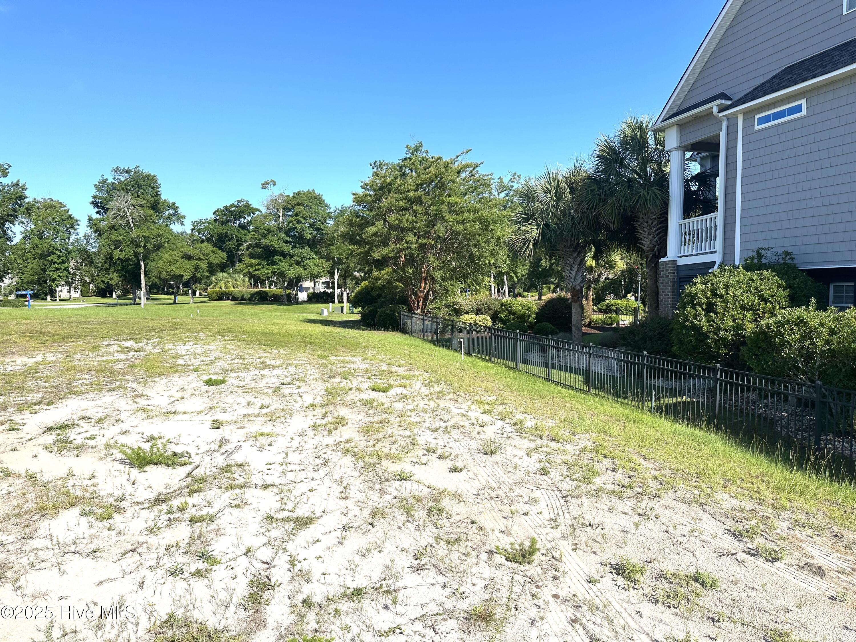 100558486 | Photo 26