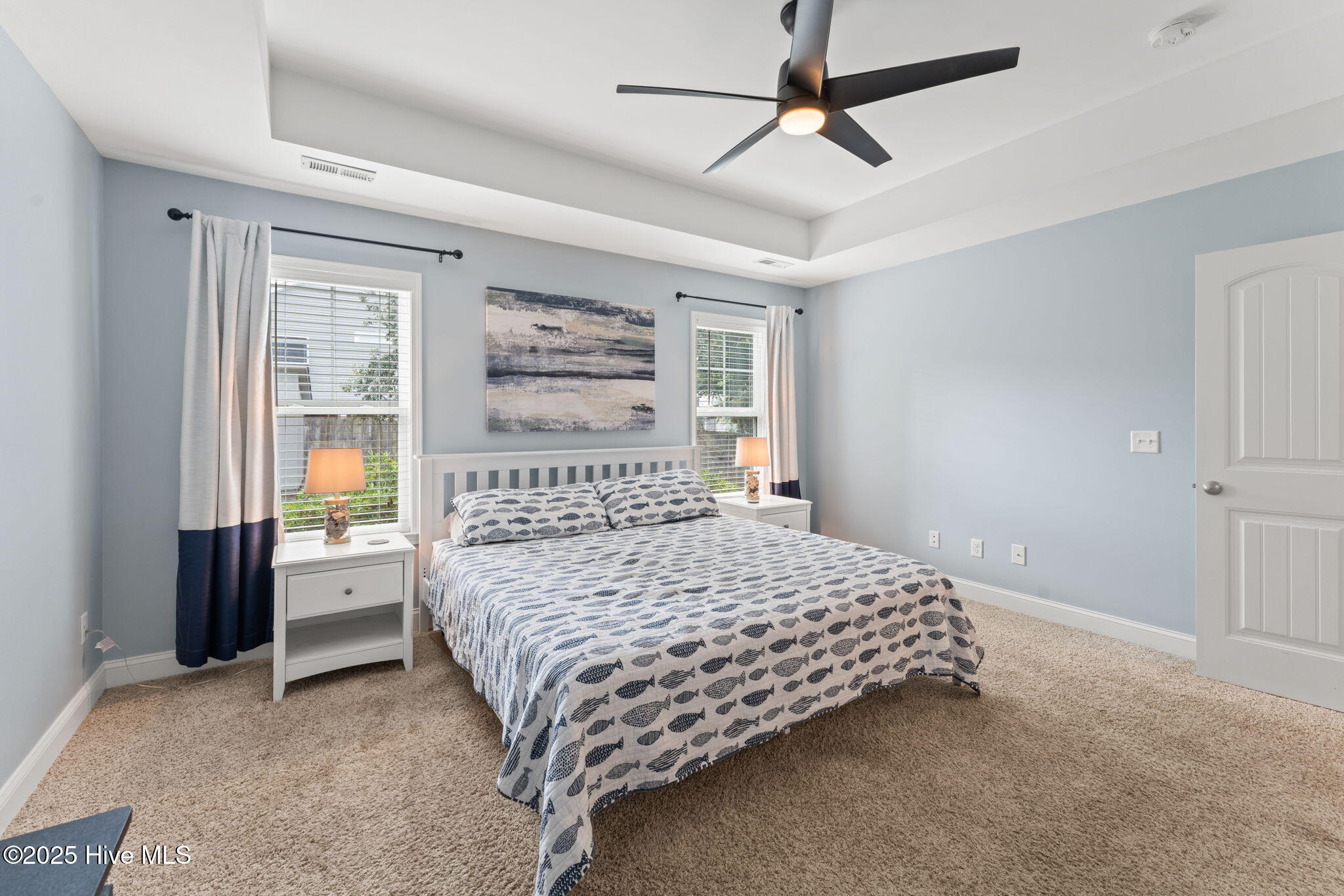 100548300 | Photo 34