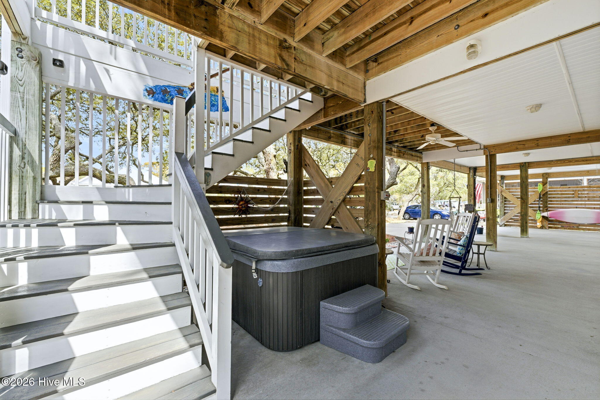 100565063 | Photo 21