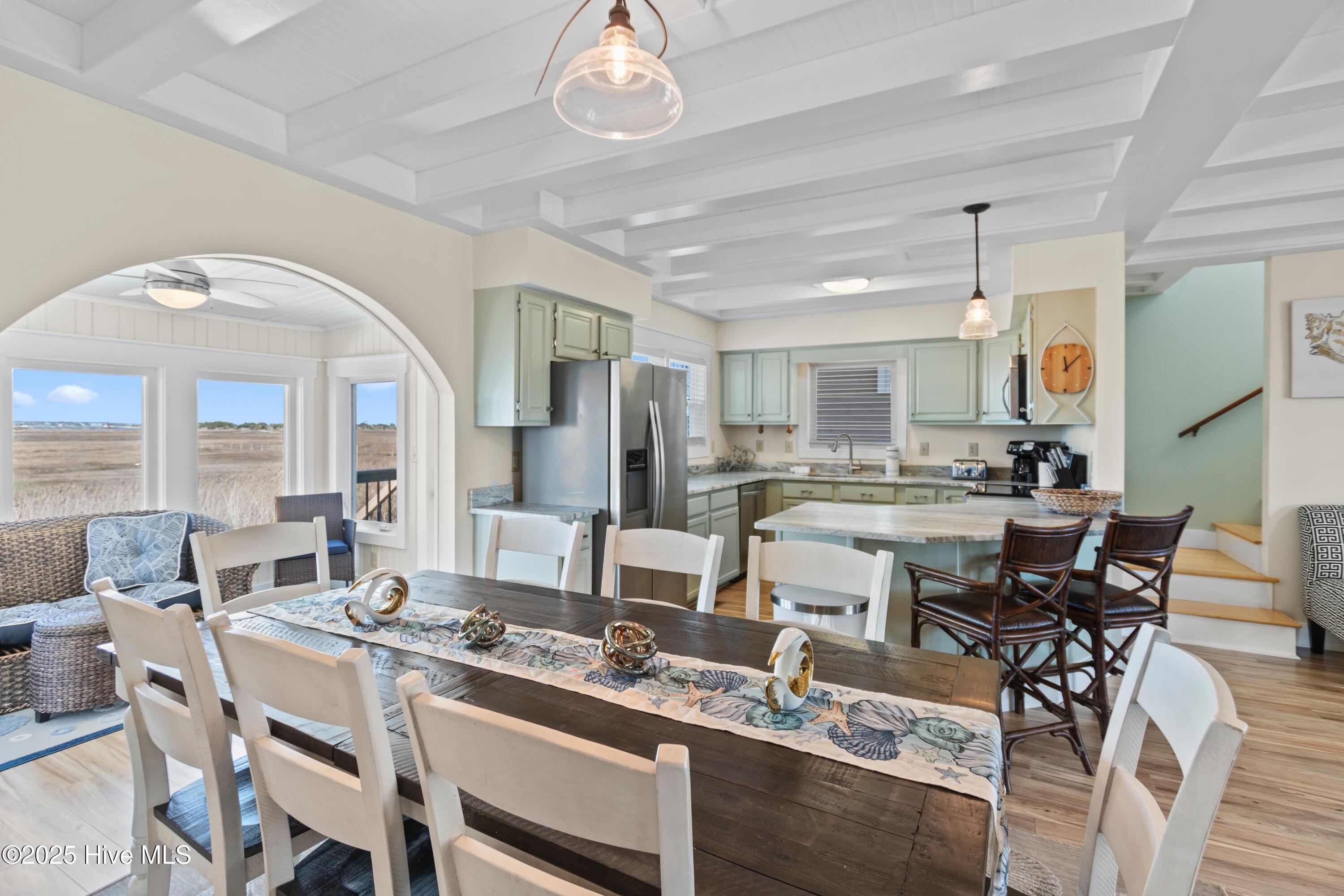 100494024 | Photo 22