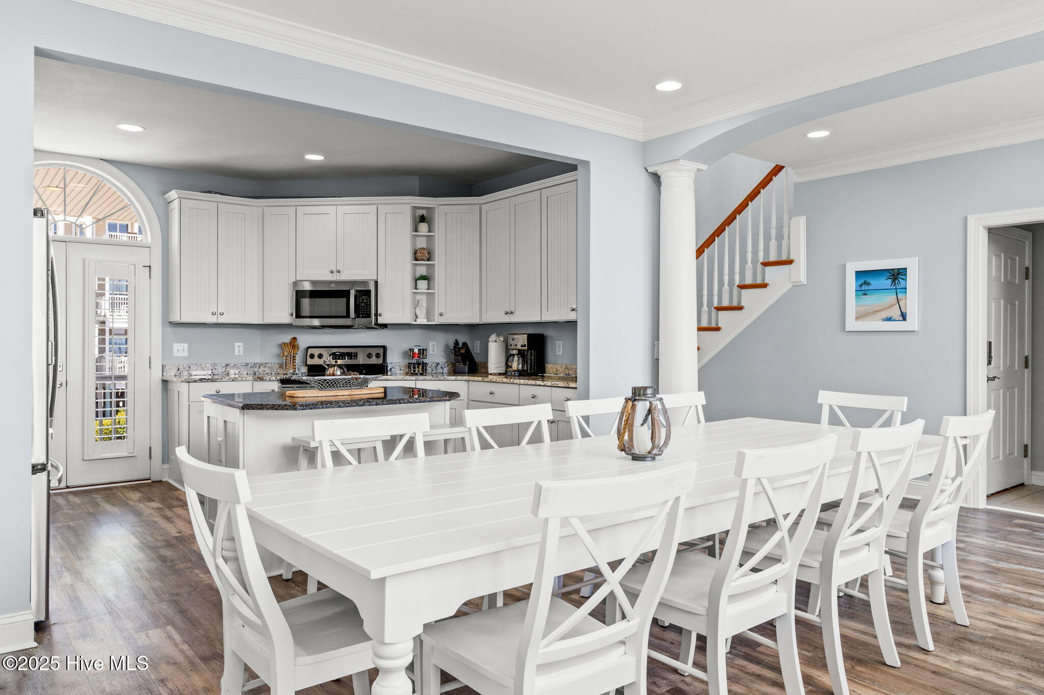 100498196 | Photo 13