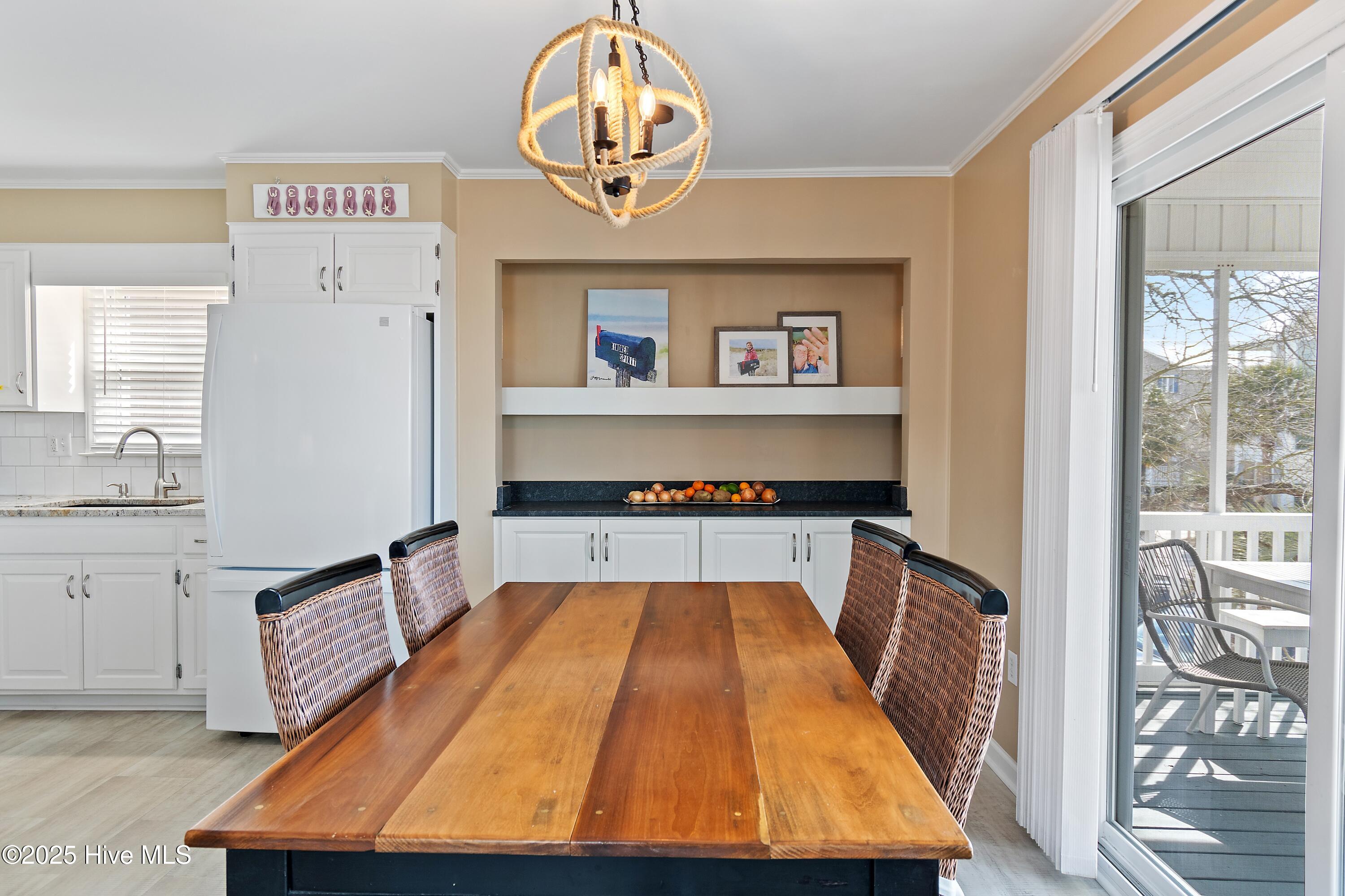 100520604 | Photo 21