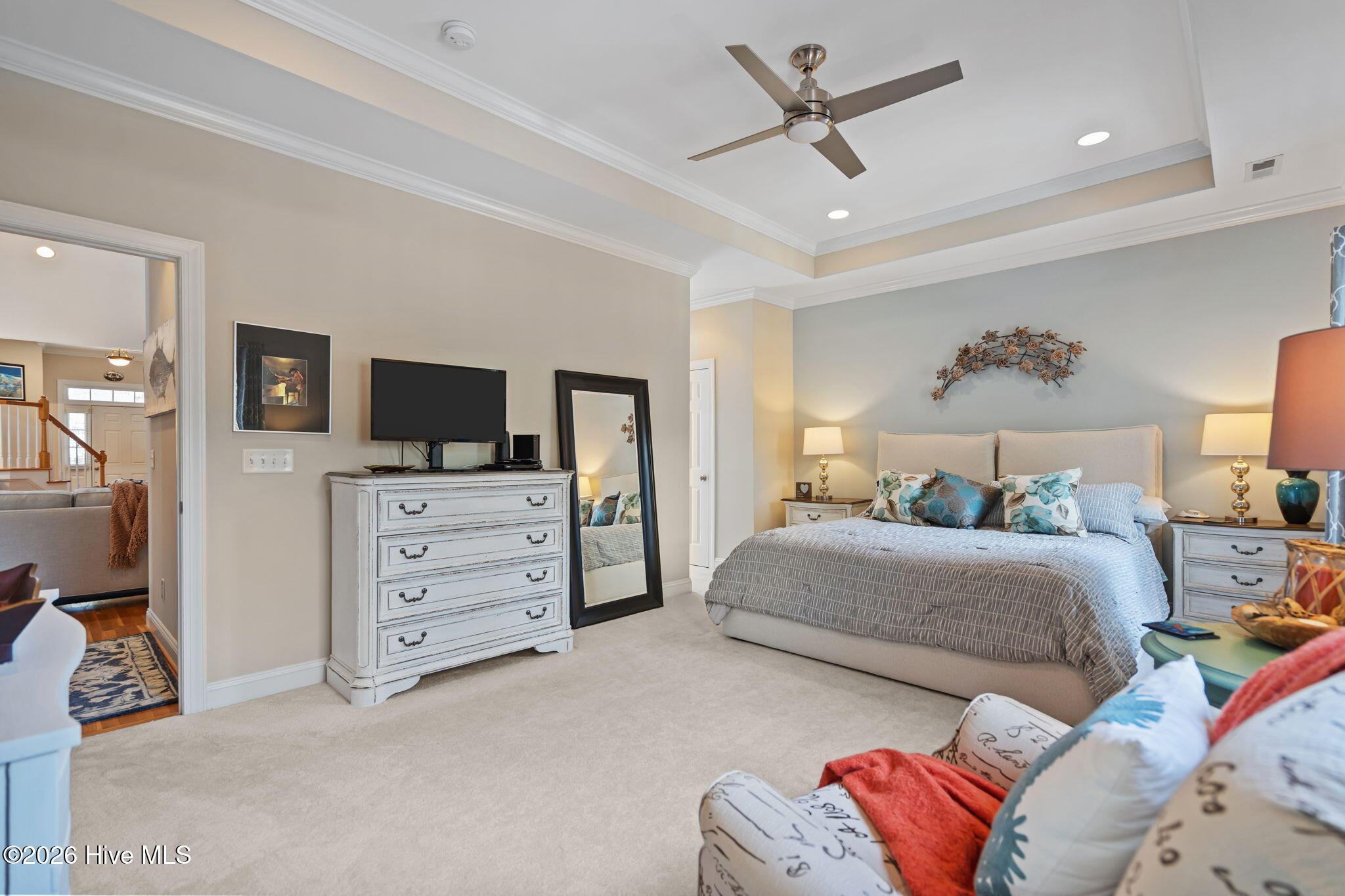 100562248 | Photo 25