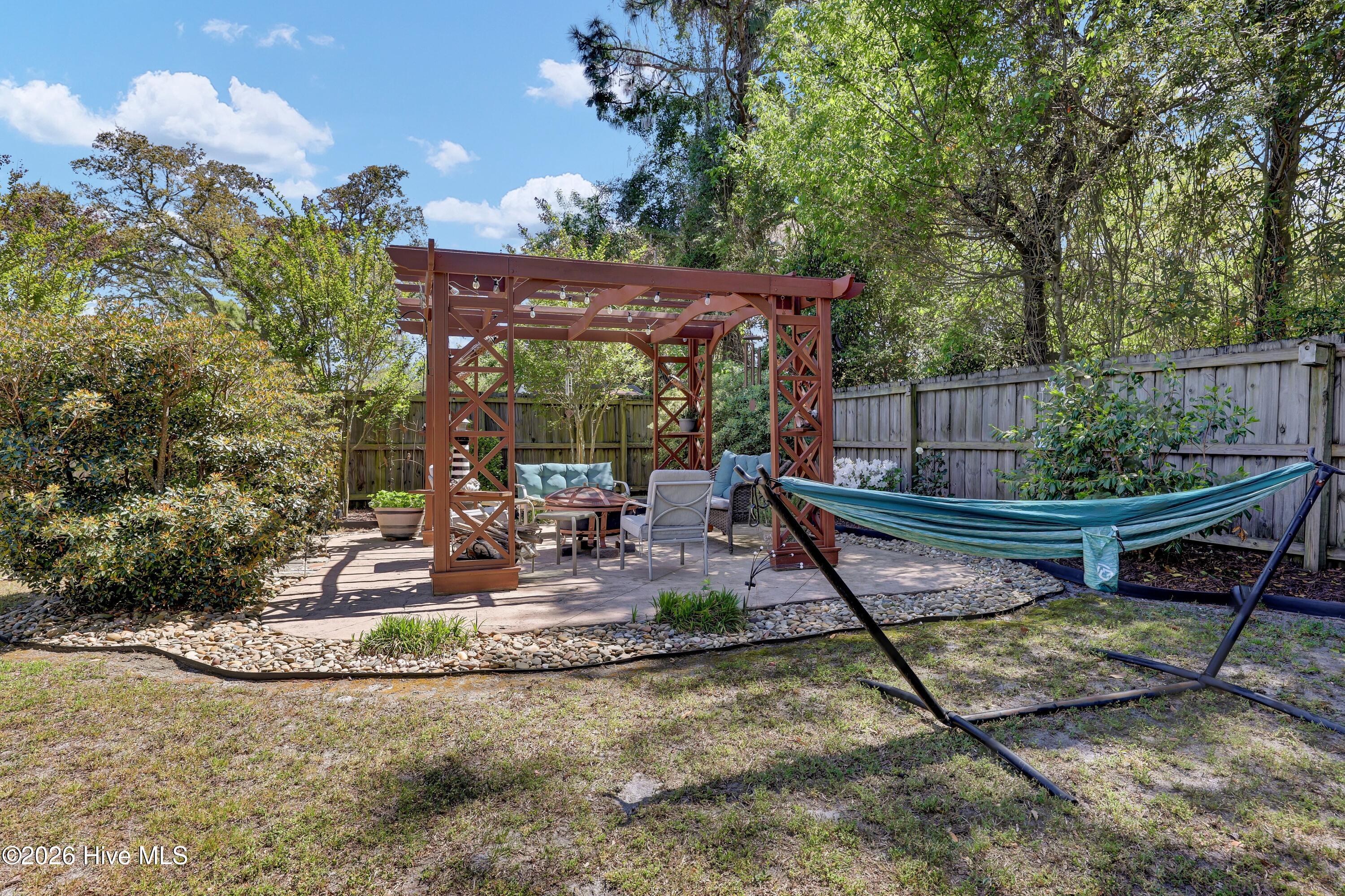 100565624 | Photo 24