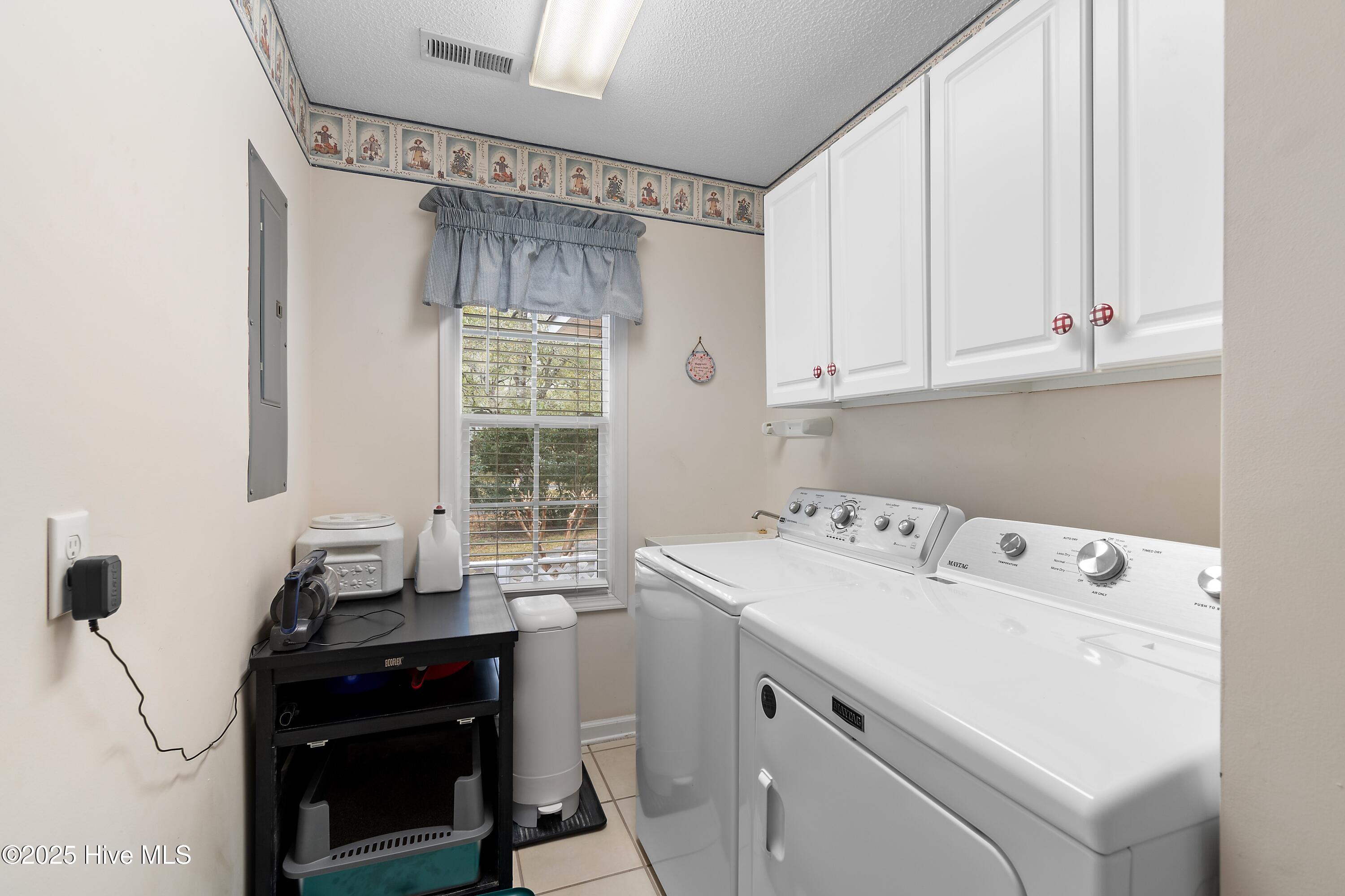 100556146 | Photo 30