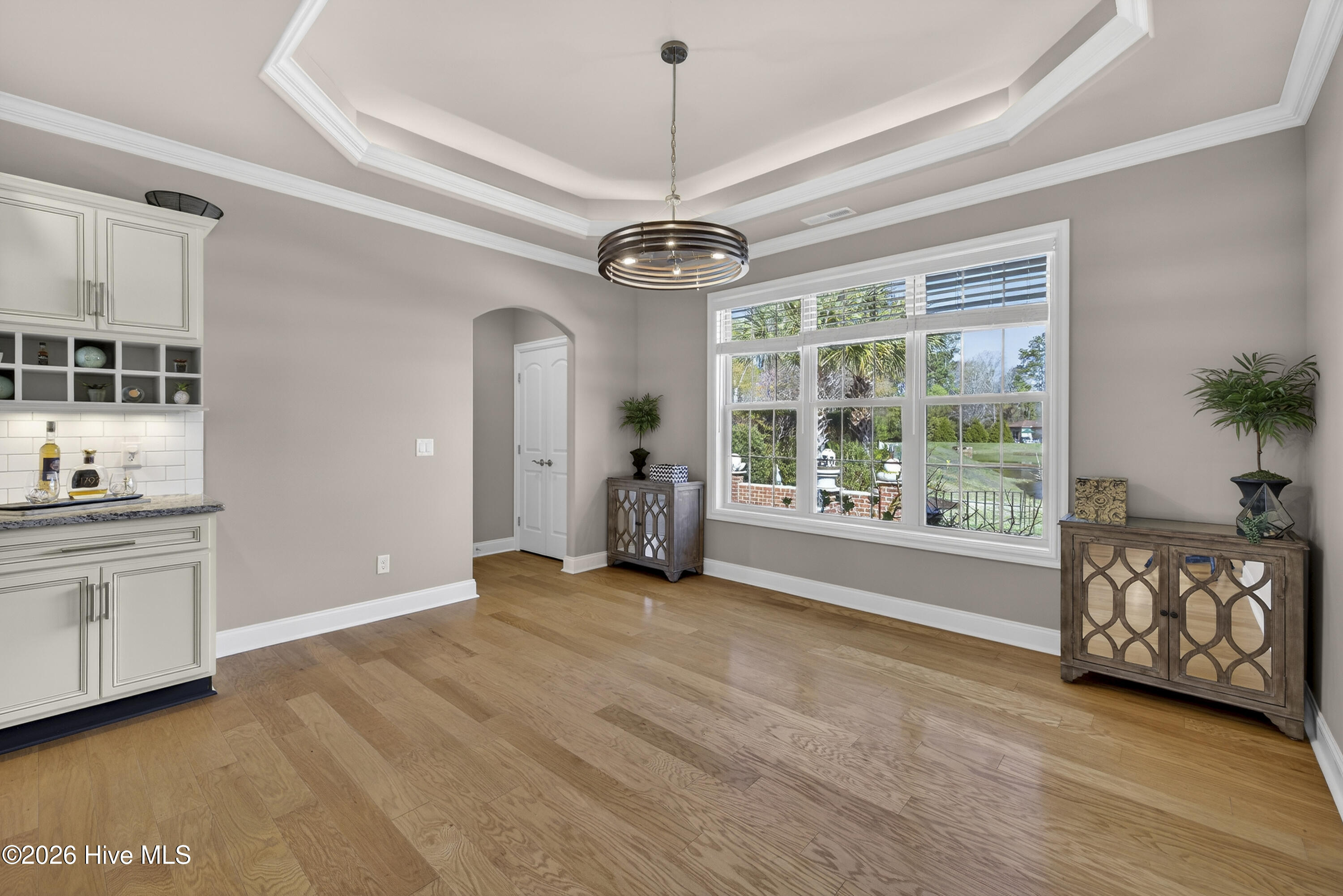 100562254 | Photo 17