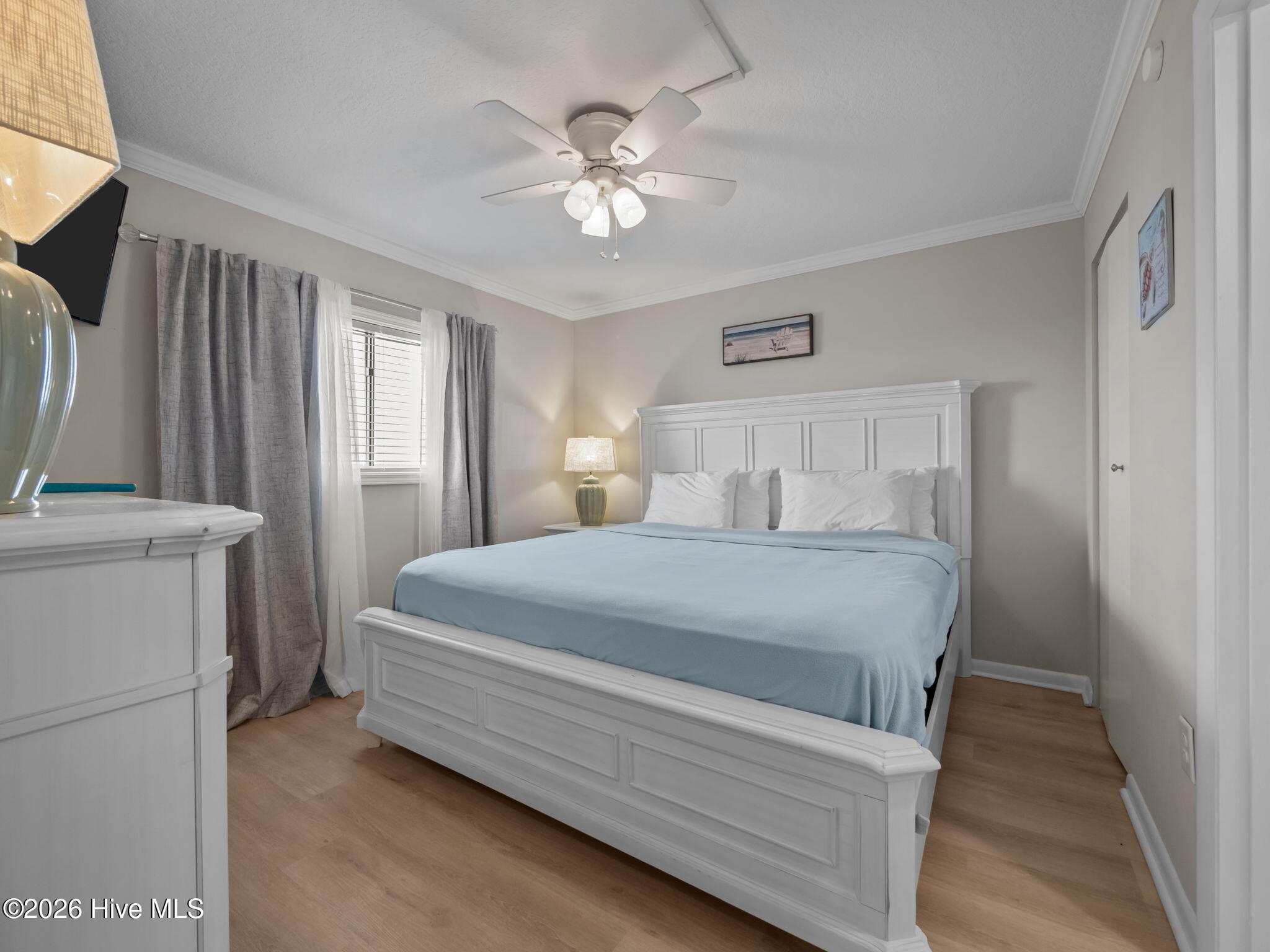 100550428 | Photo 15