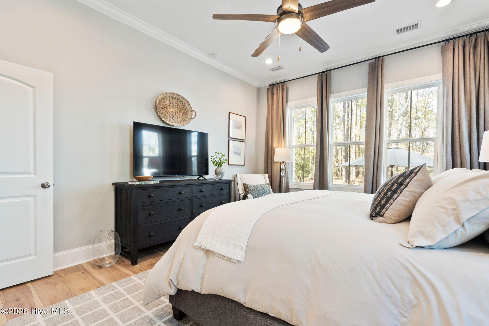 100551668 | Photo 49