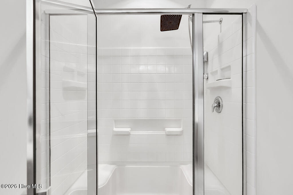 100553191 | Photo 24