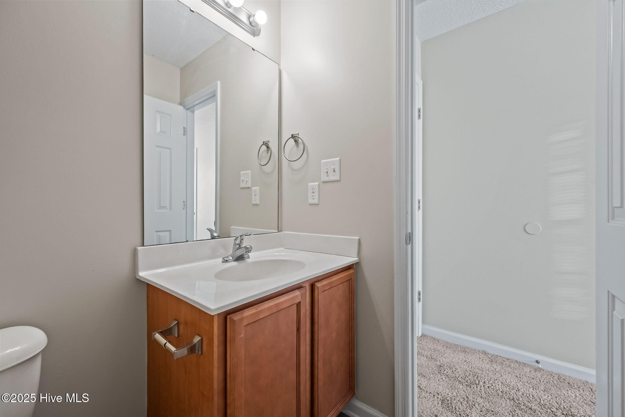 100546249 | Photo 24