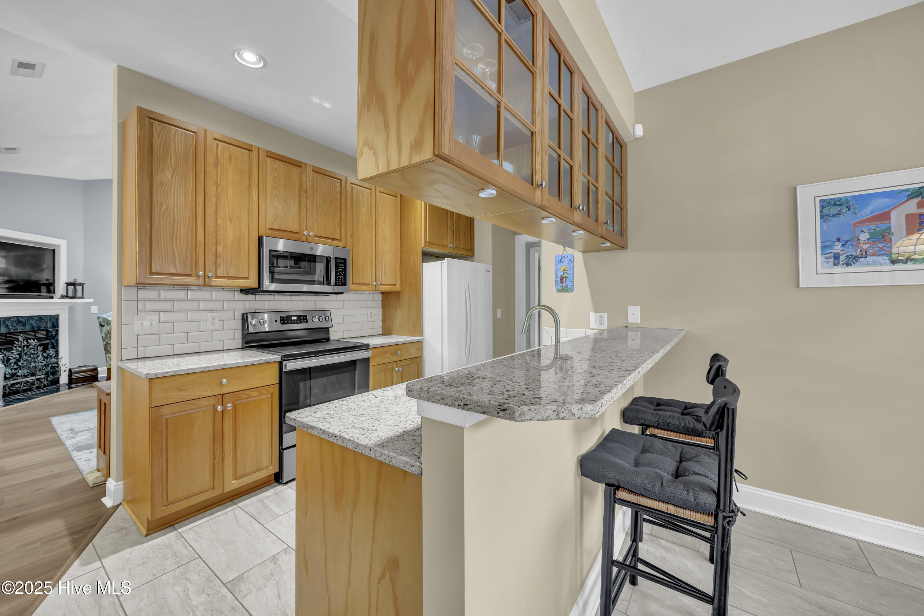 100530959 | Photo 11