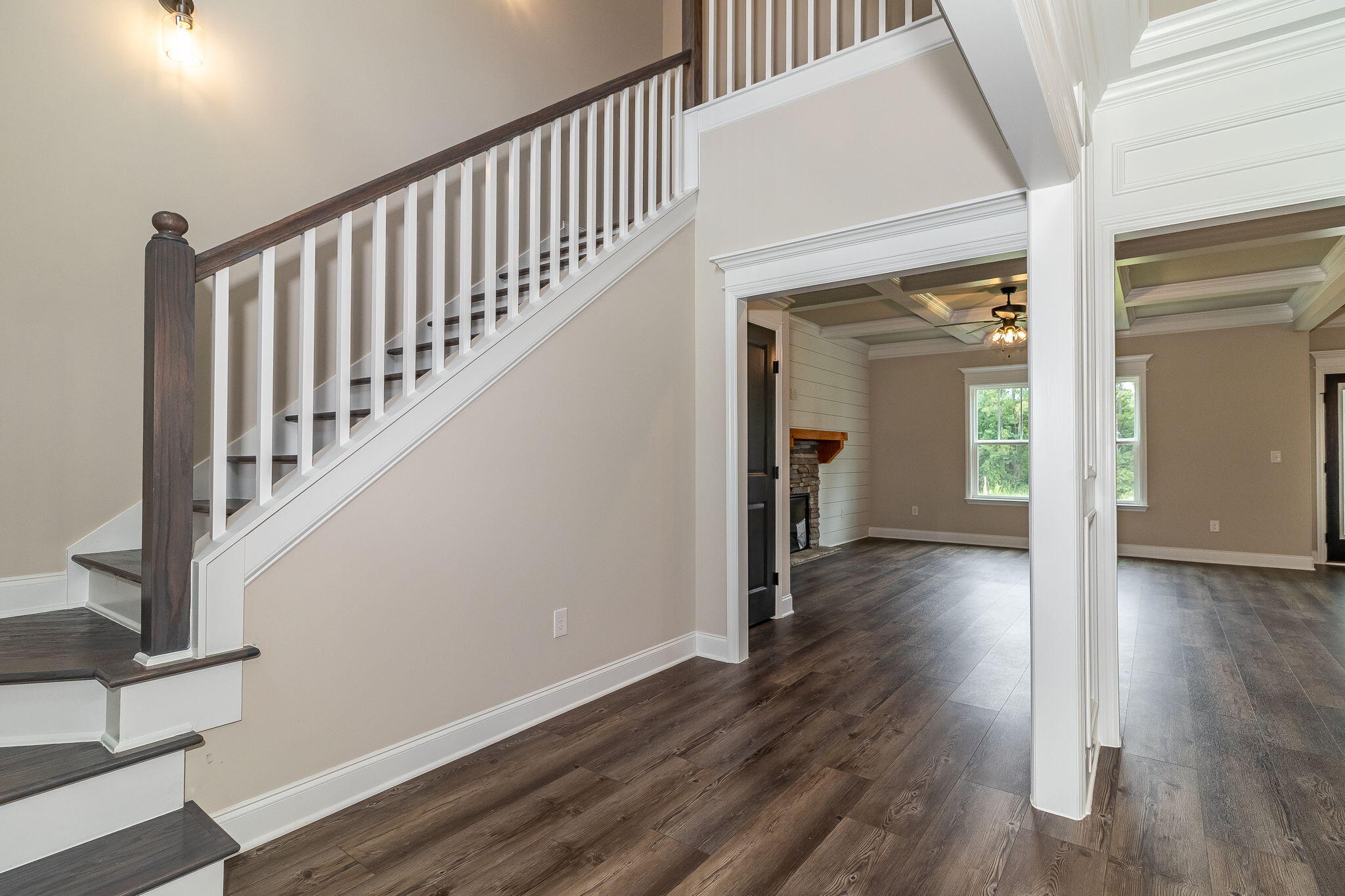 6-web-or-mls-2408 LAURENS ST. ©-6379