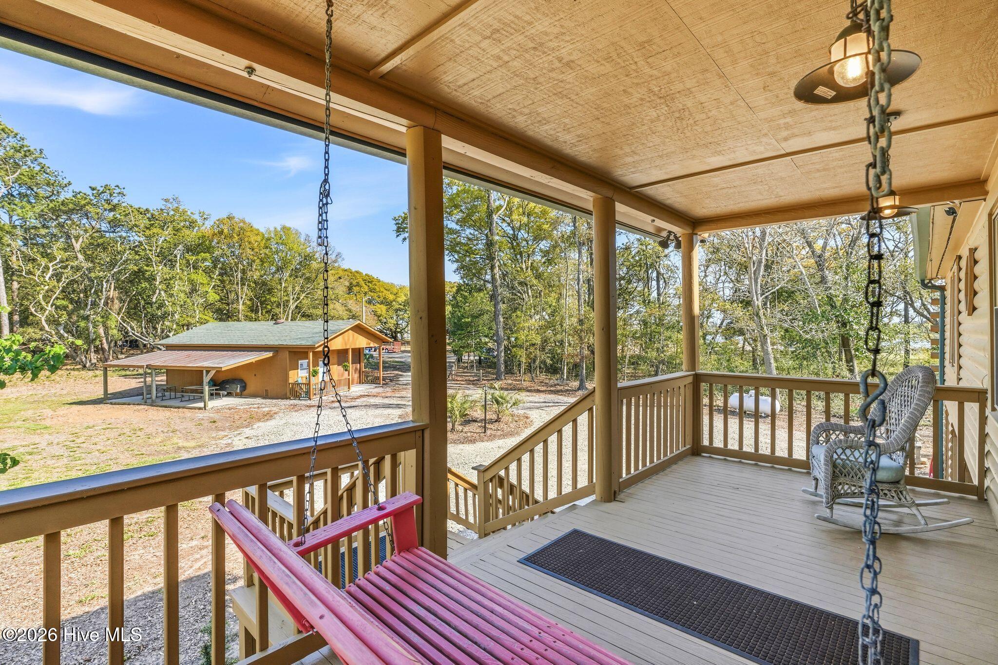 100565055 | Photo 14