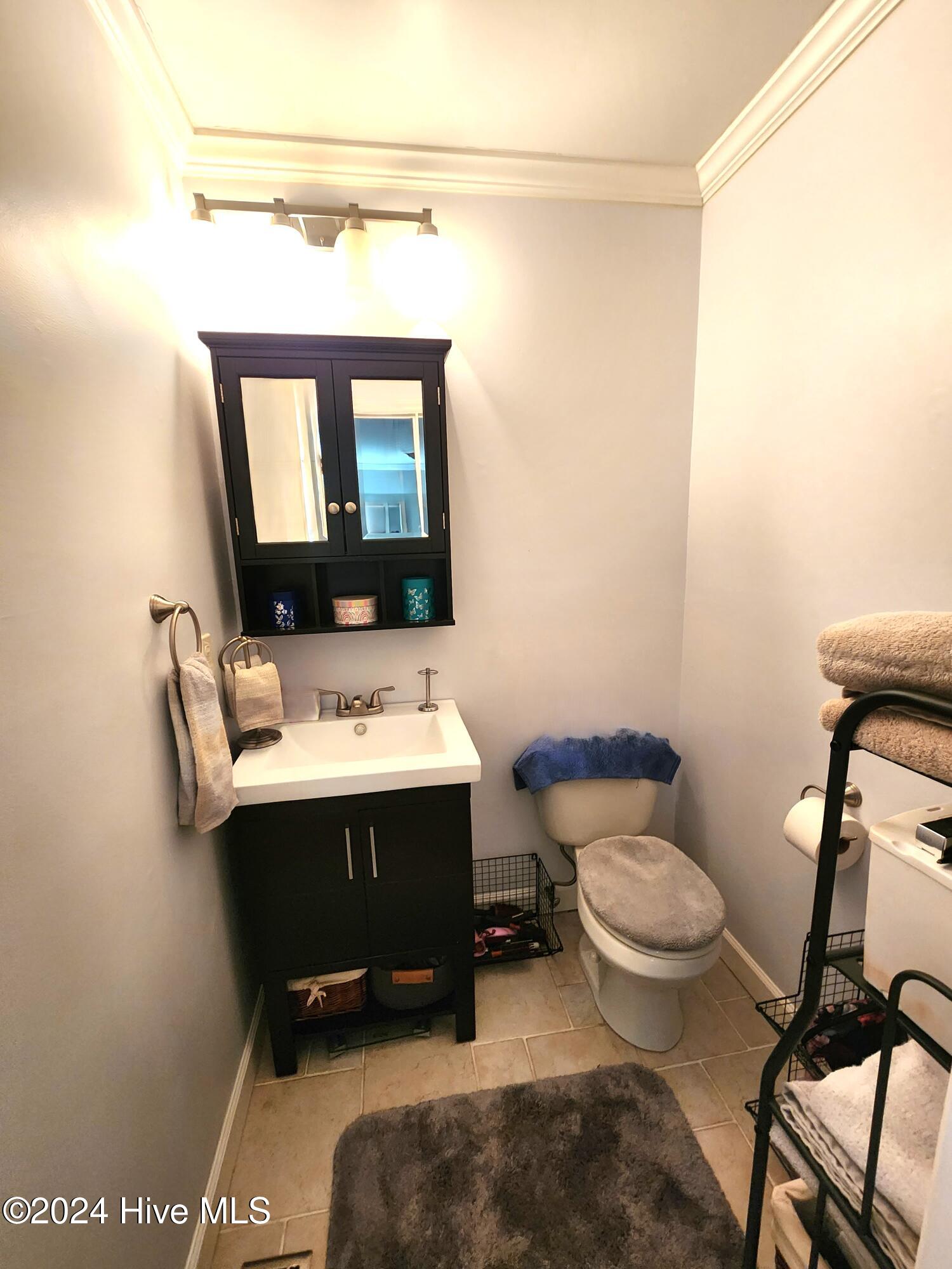 100477106 | Photo 13