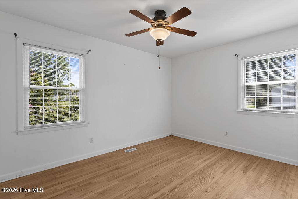 100567608 | Photo 17