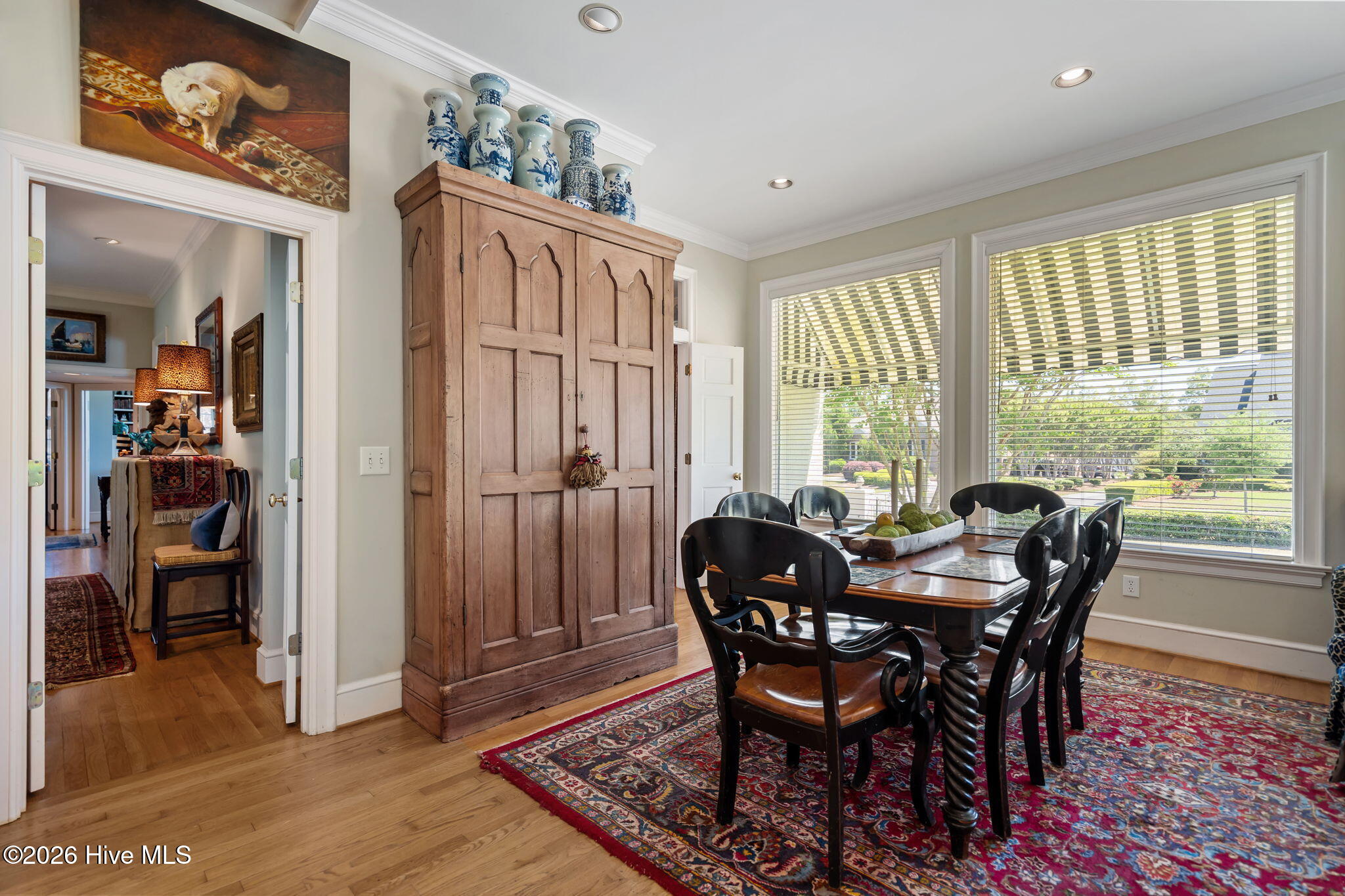 100570294 | Photo 21