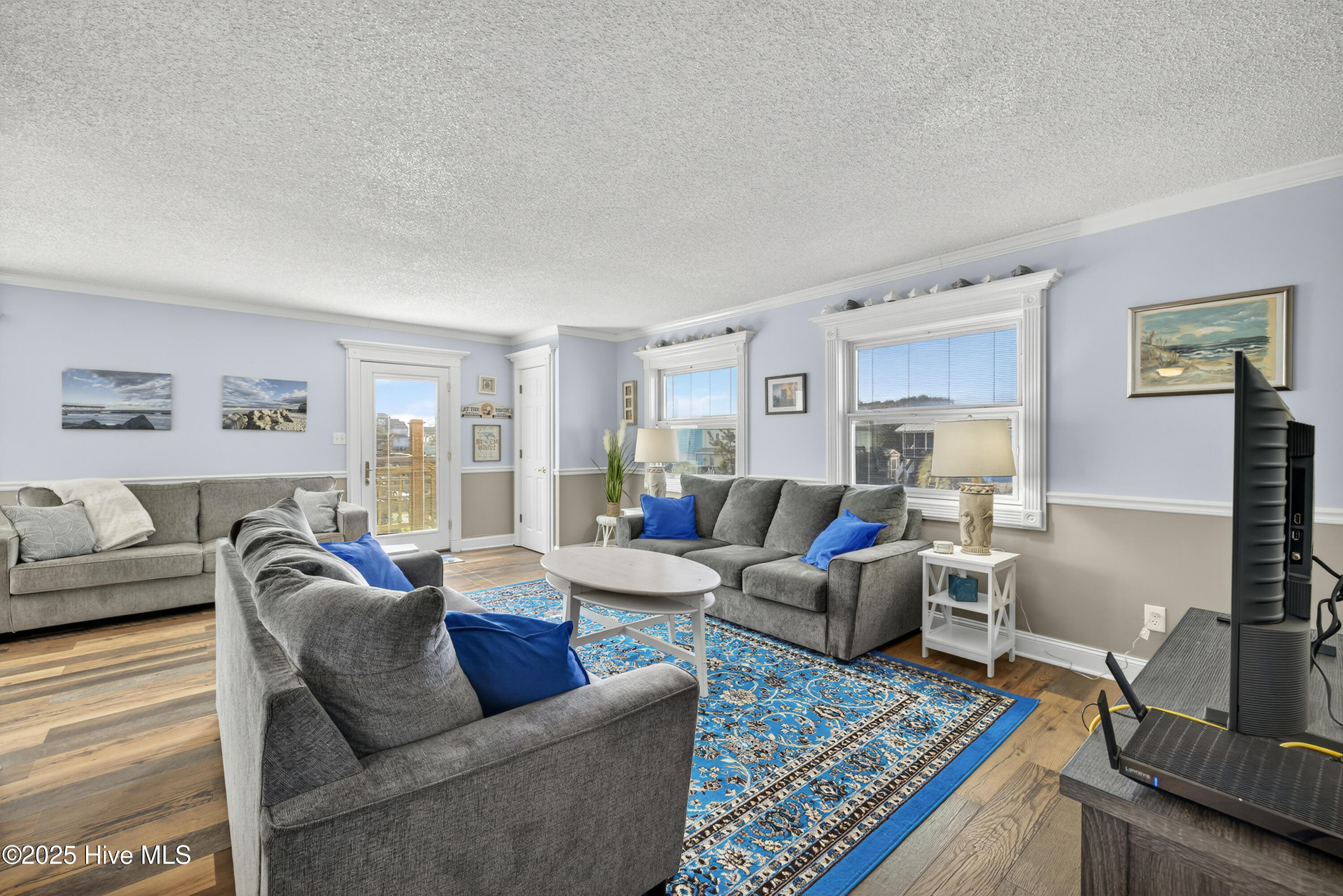 100542400 | Photo 48