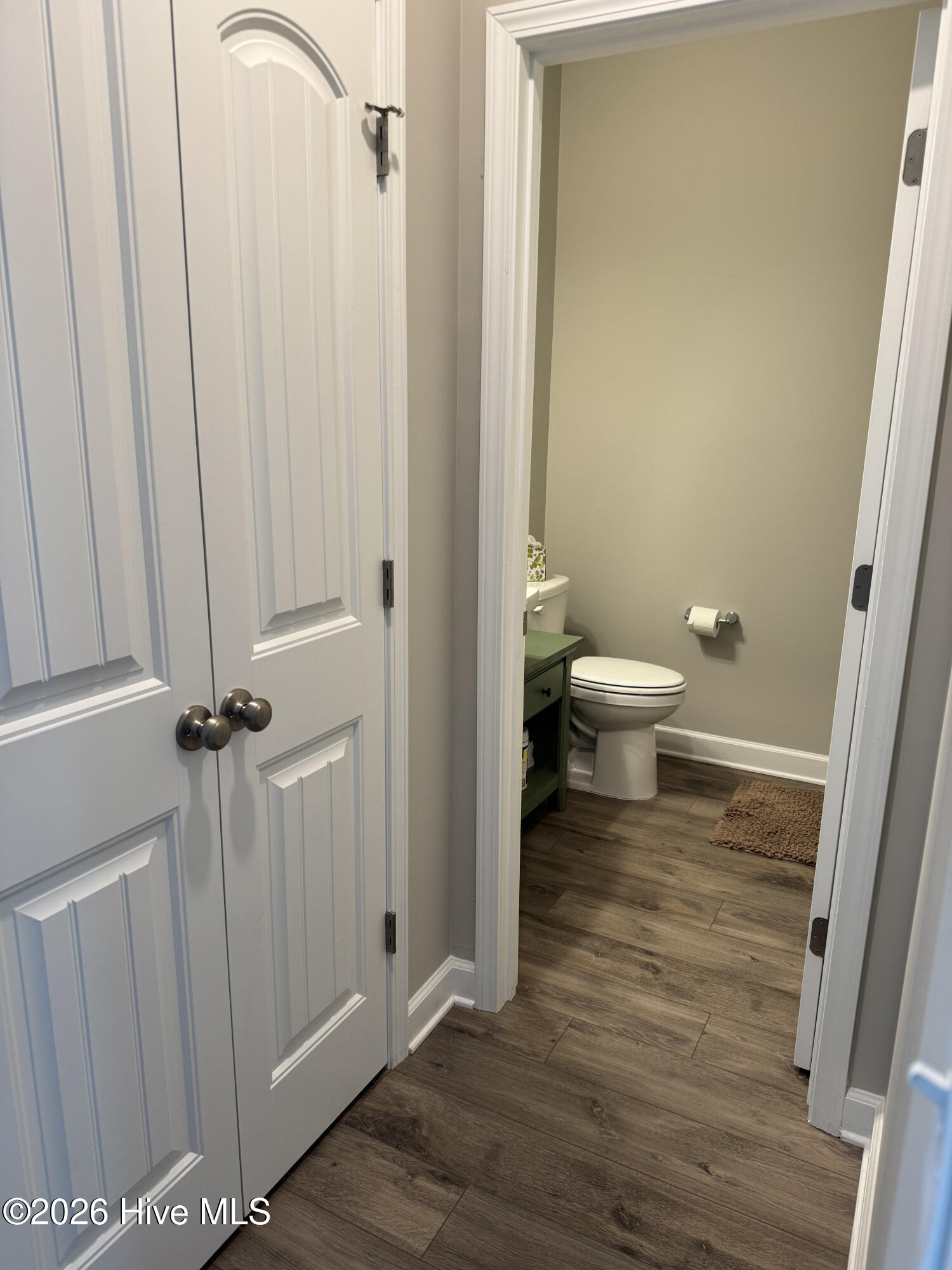 100561884 | Photo 22