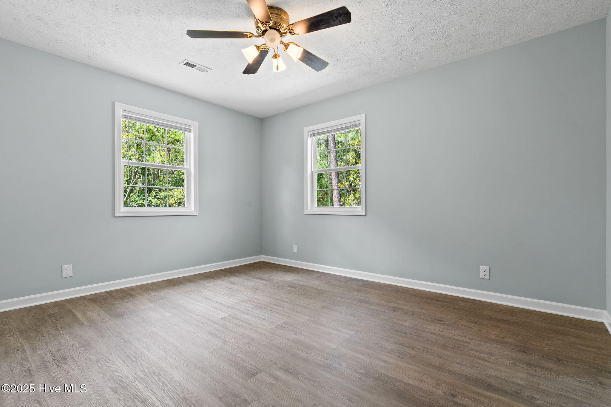 100551974 | Photo 31