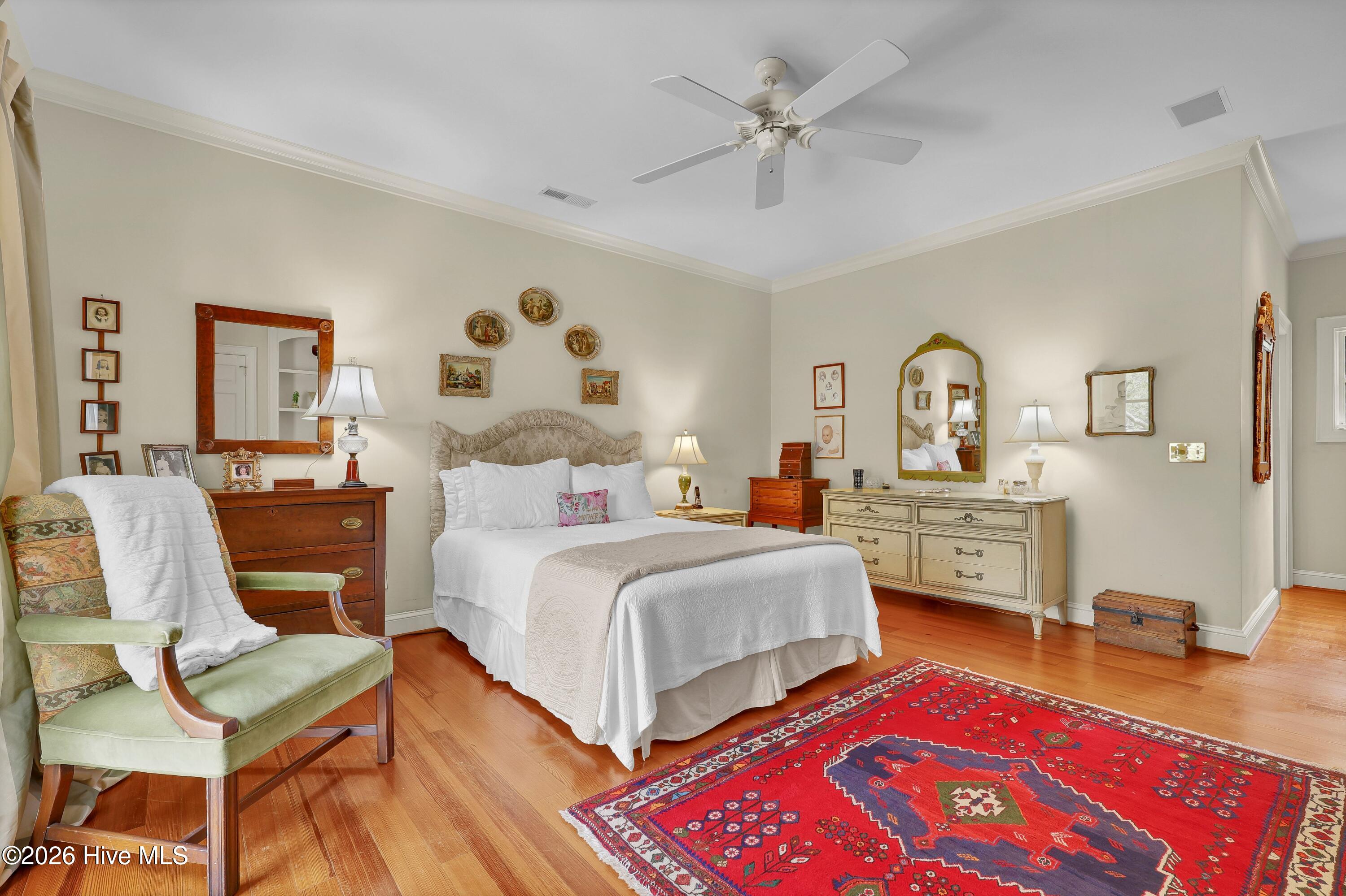 100567491 | Photo 23